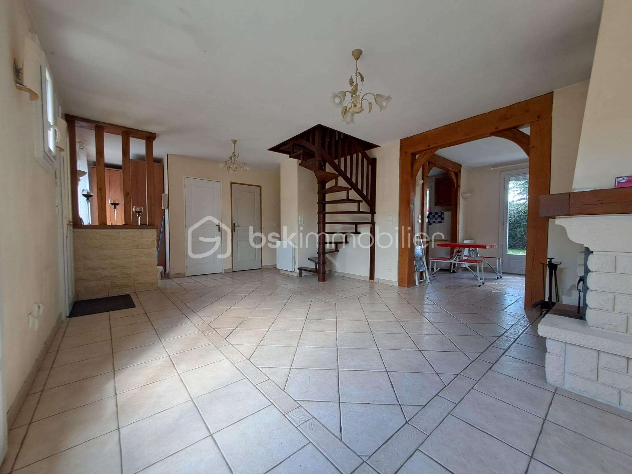 Maison de ville de 122 m² - IMG-20250908-WA0065.jpg