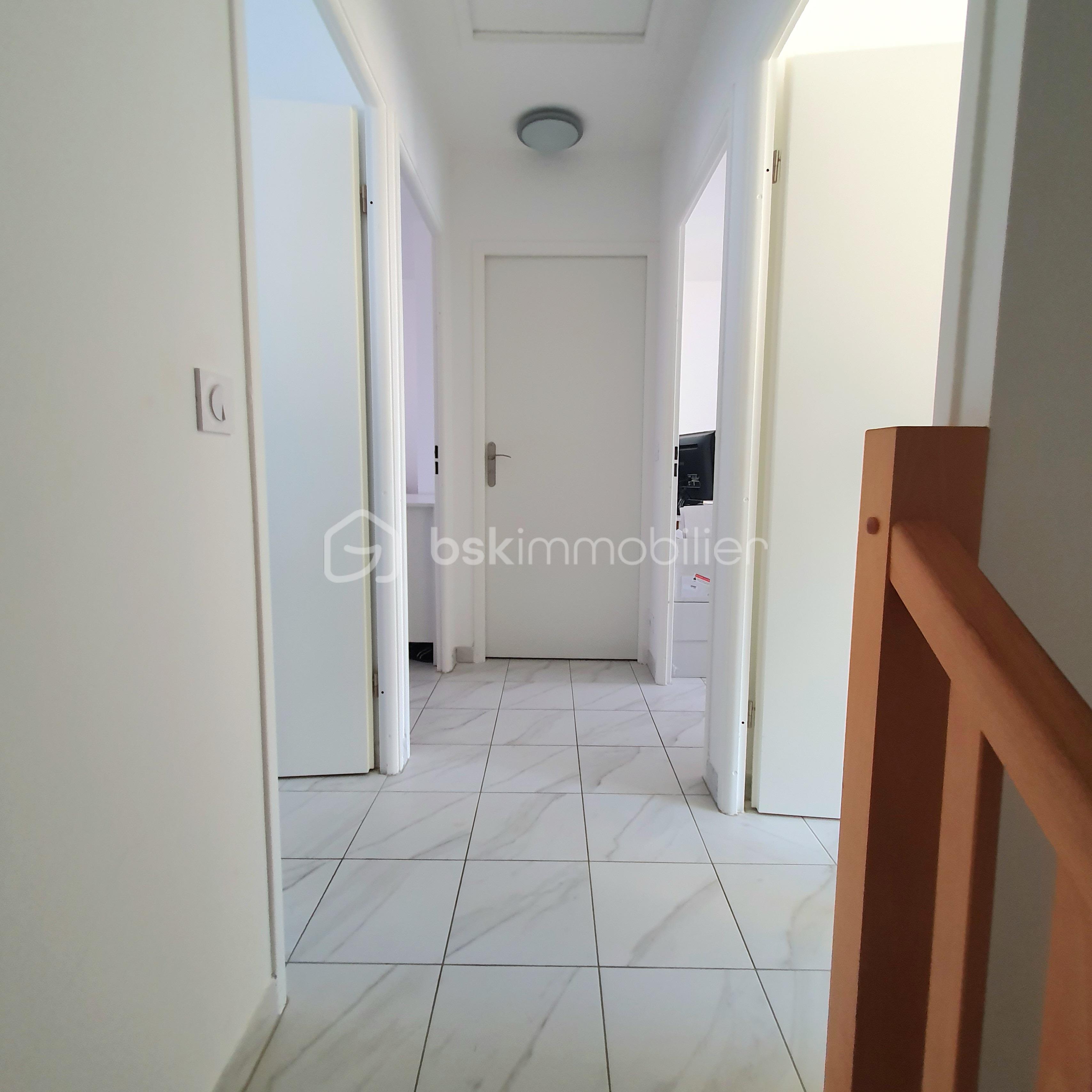 Maison de 87,16 m² - yUze2eZGA6OUib7xPp2sXZwT4jiJCWoQZ4KkYEGi.jpg