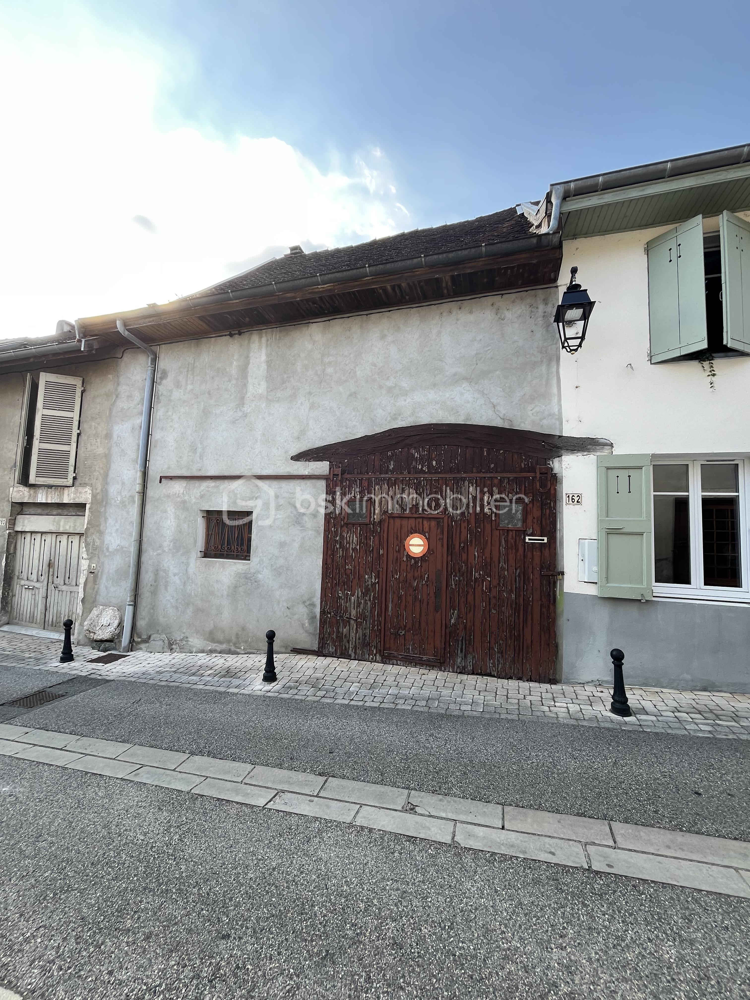 Maison 1 pièce 70 m² · à Morestel · 70 m² · 99 000 €