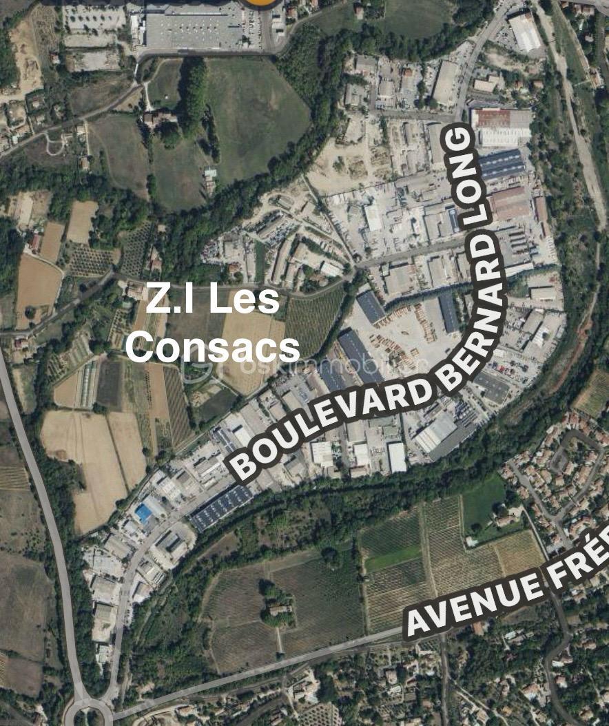 Local d activites de 3 079 m² - Ph.jpeg