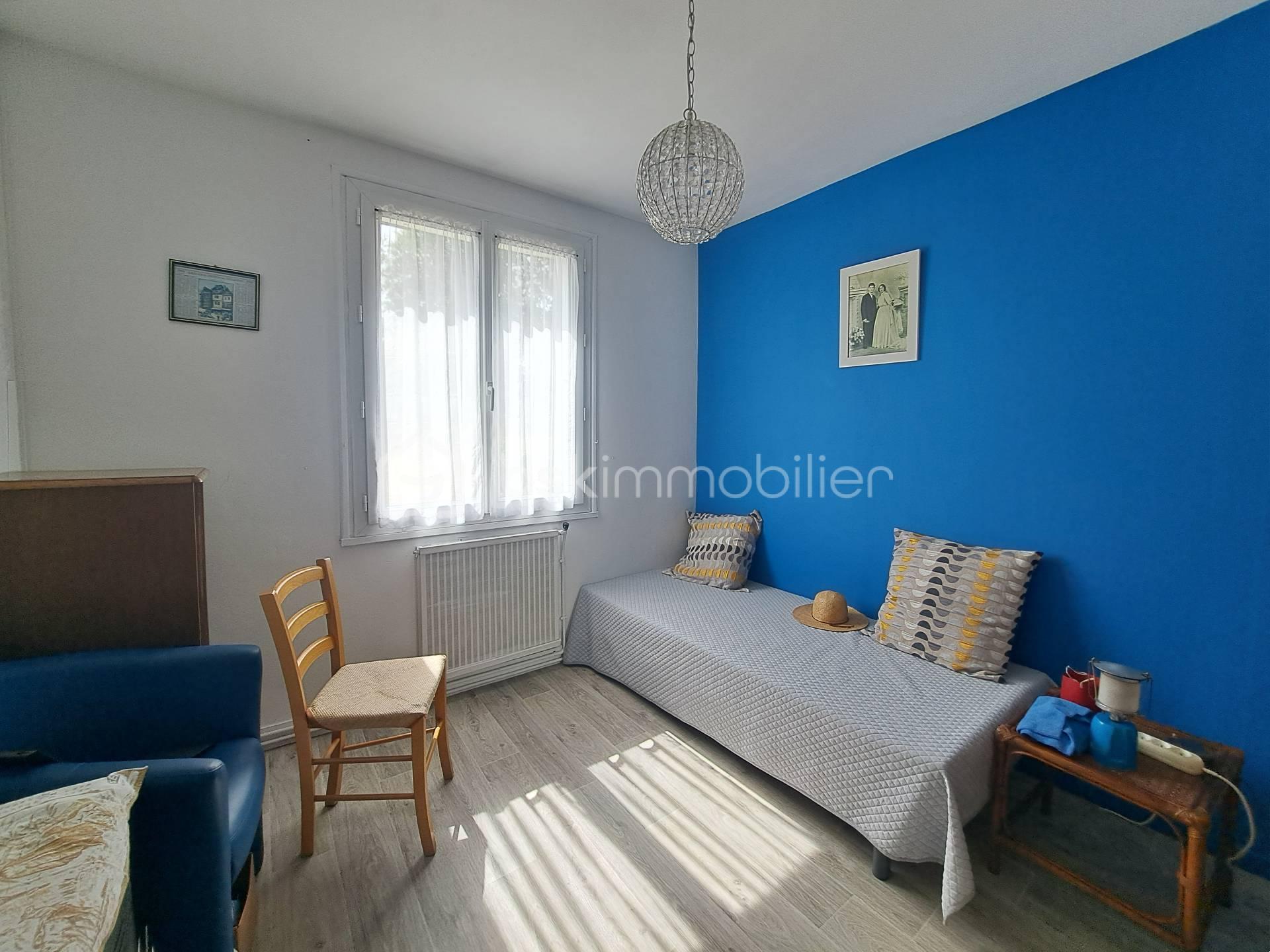 chambre 2 rdc.jpg