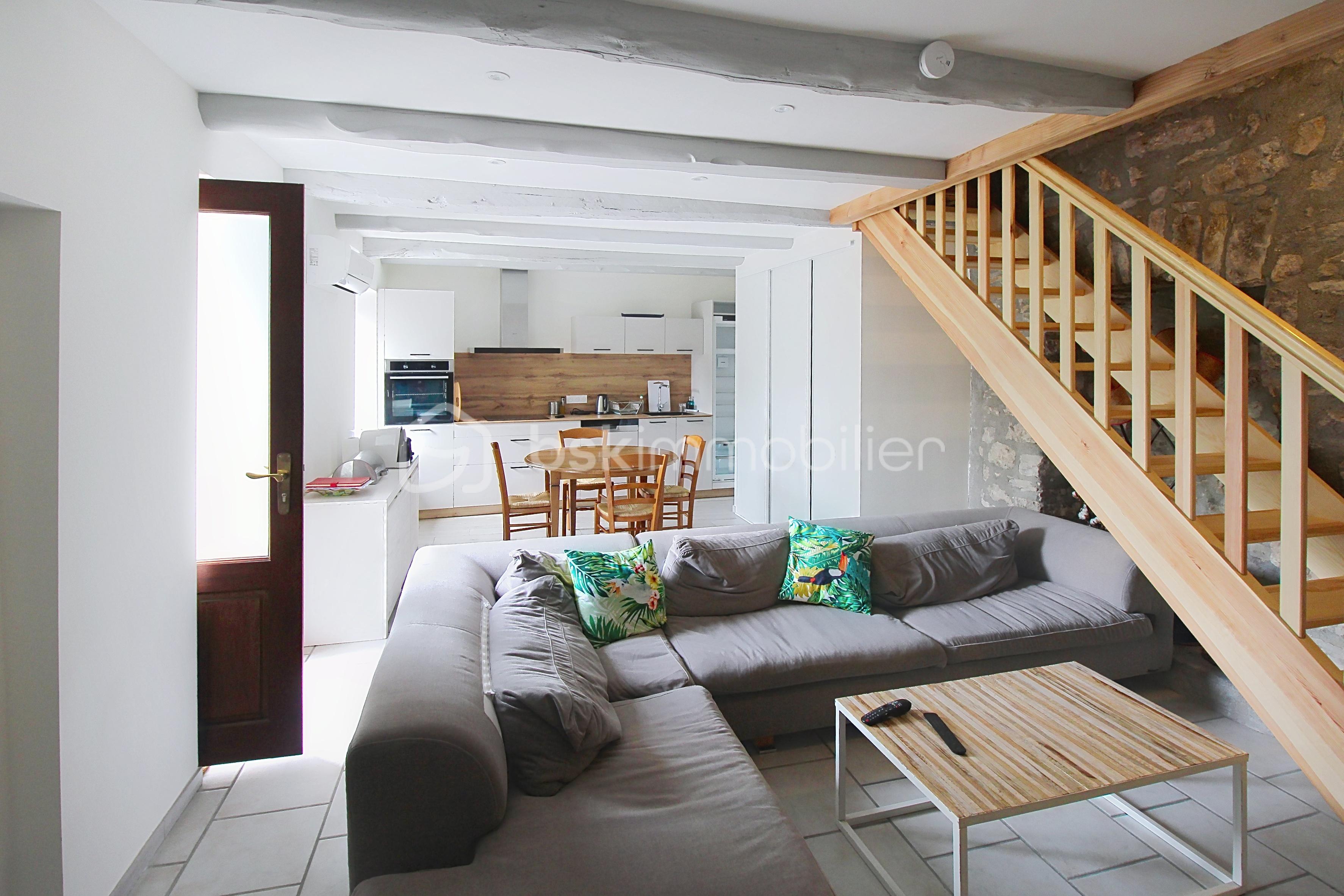 Maison de 120 m² - demo-tour-10-main-street_00010.jpeg