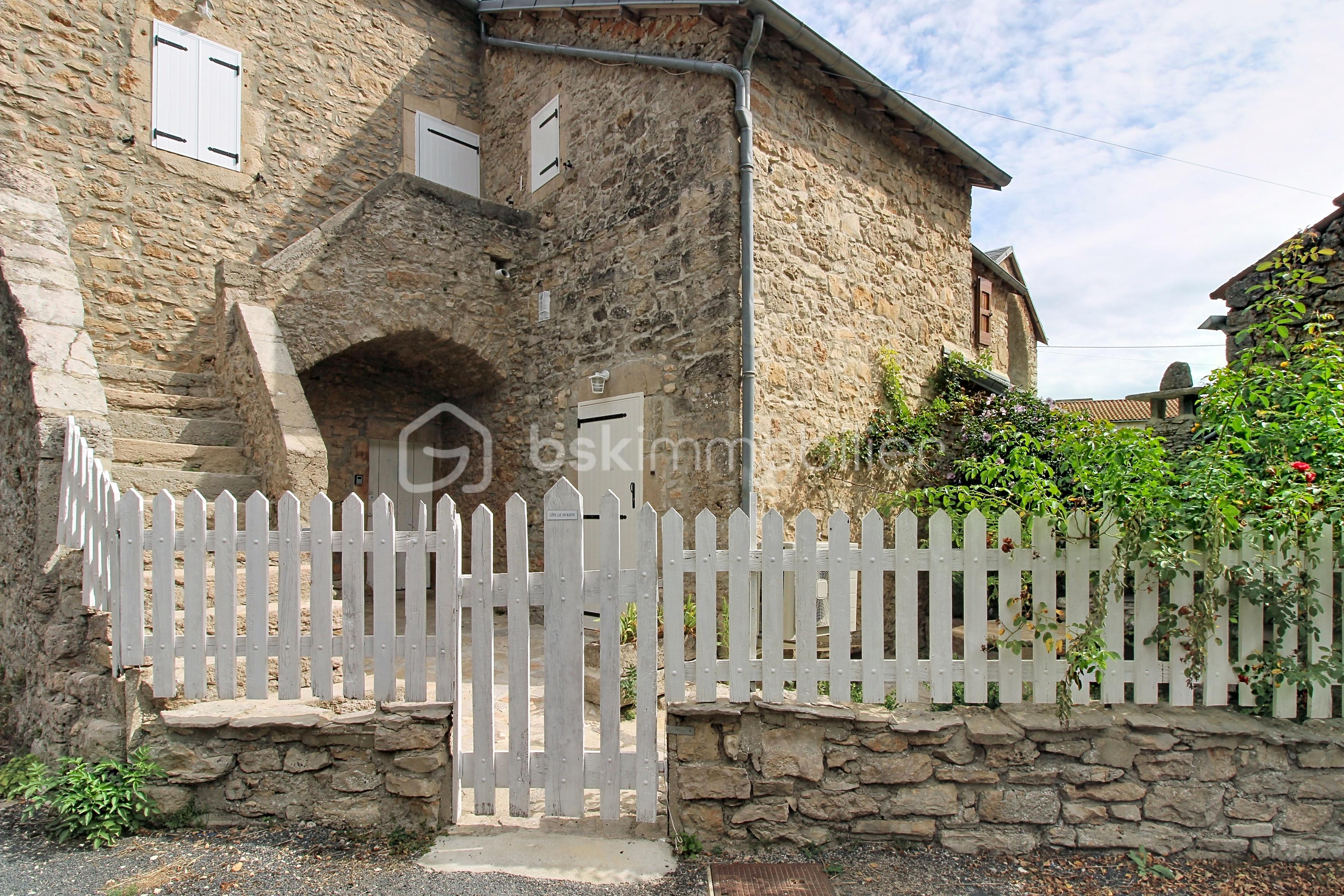 Maison de 120 m² - demo-tour-10-main-street_00002.jpeg