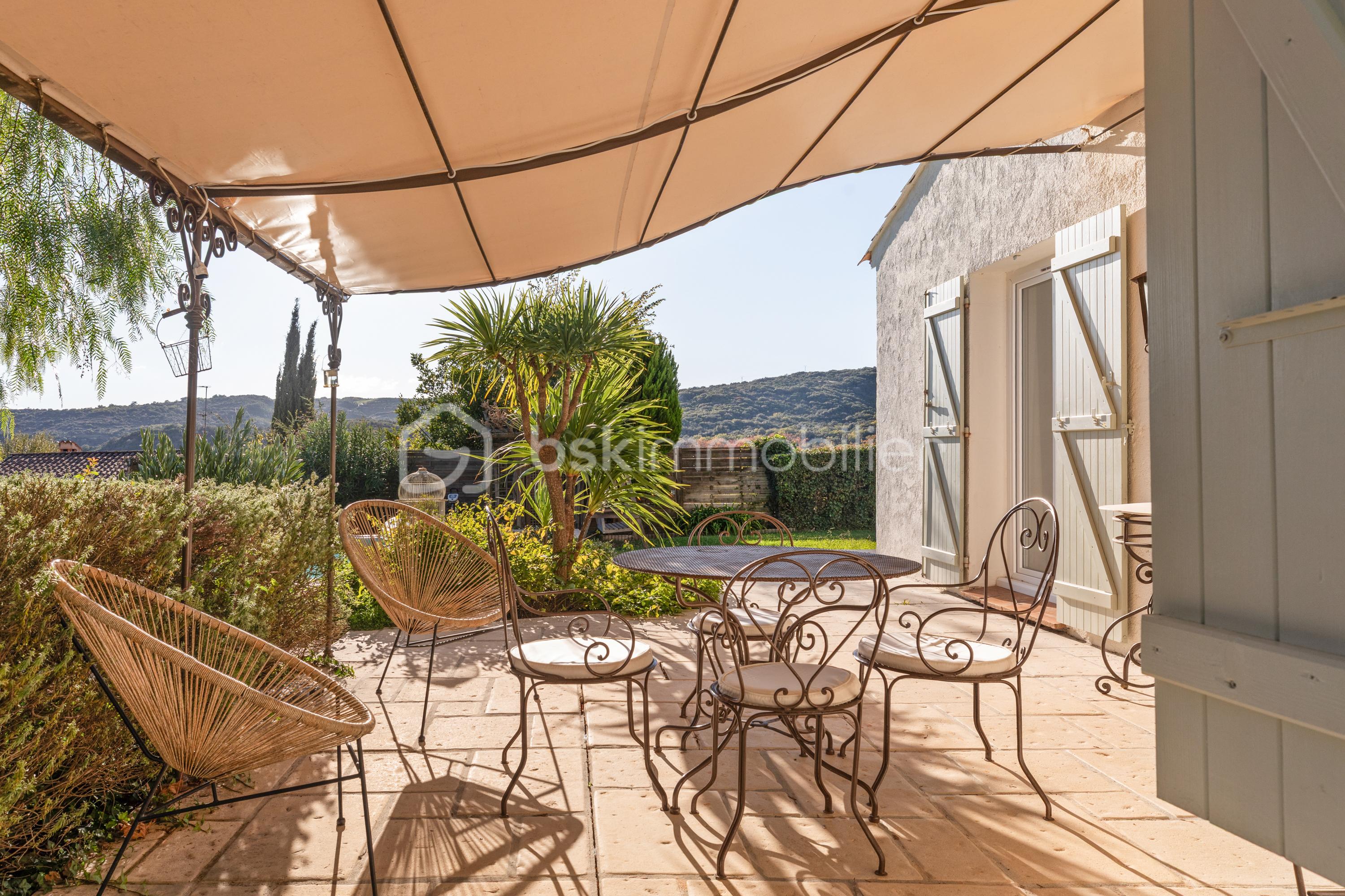 Maison de 180 m² - TERRASSE.jpg