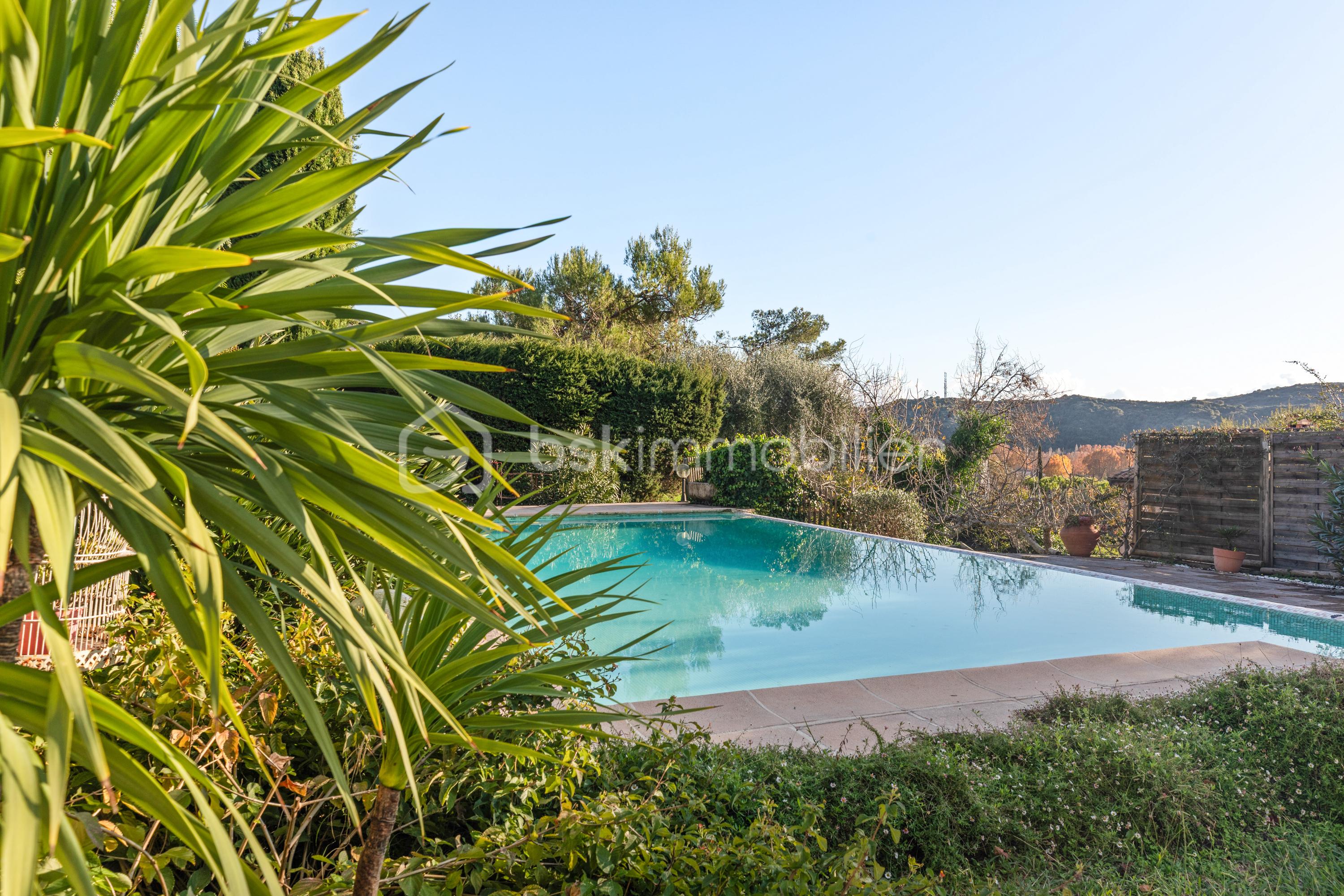 Maison de 180 m² - PISCINE ET VUE.jpg