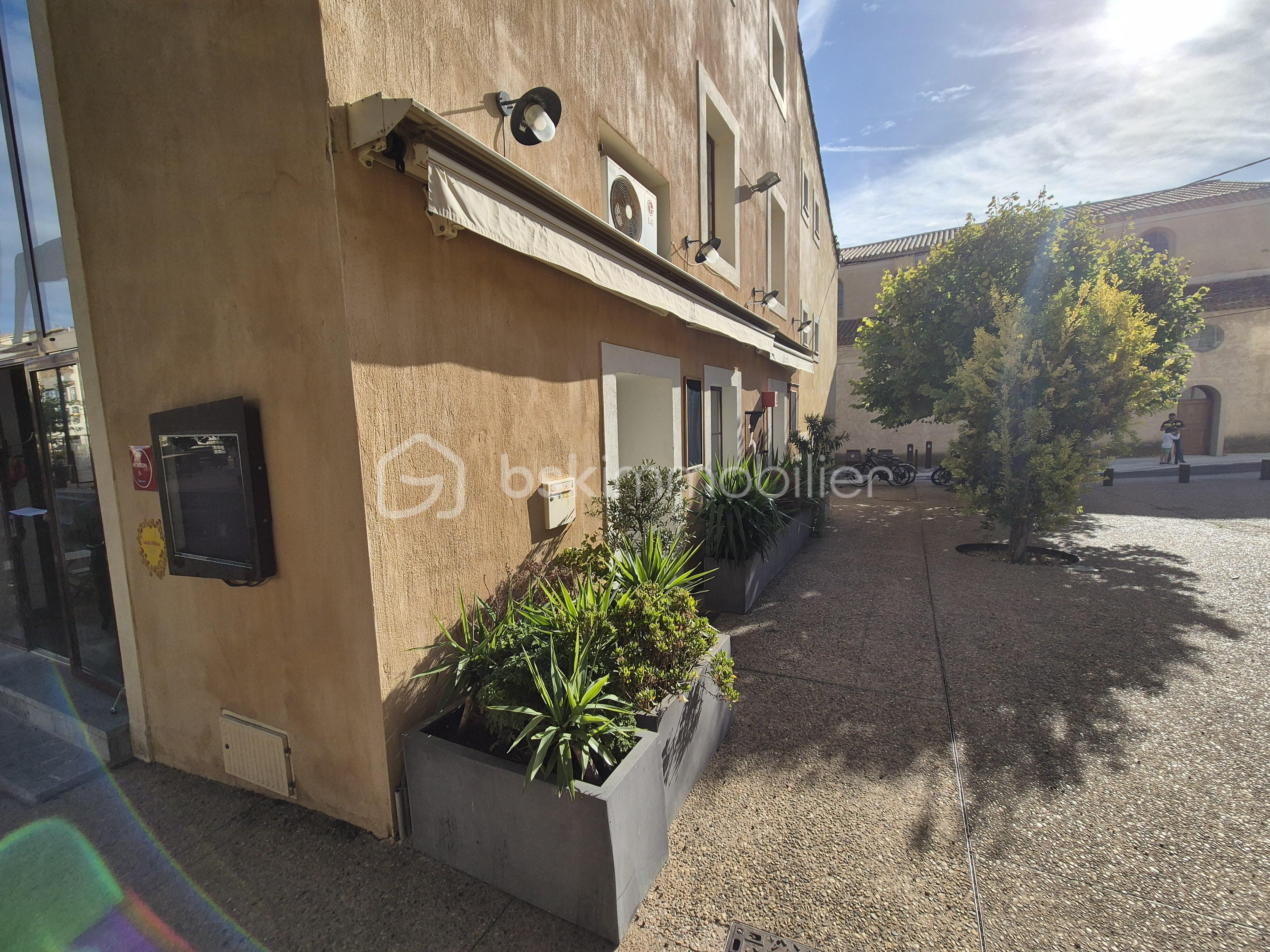 Local commercial de 180 m²