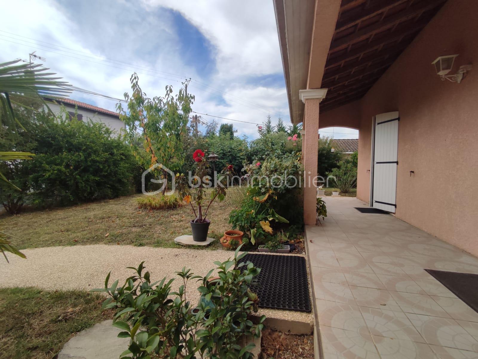 Maison traditionnelle de 141 m² - WhatsApp Image 2025-08-06 à 16.02.37_1d9ac738.jpg