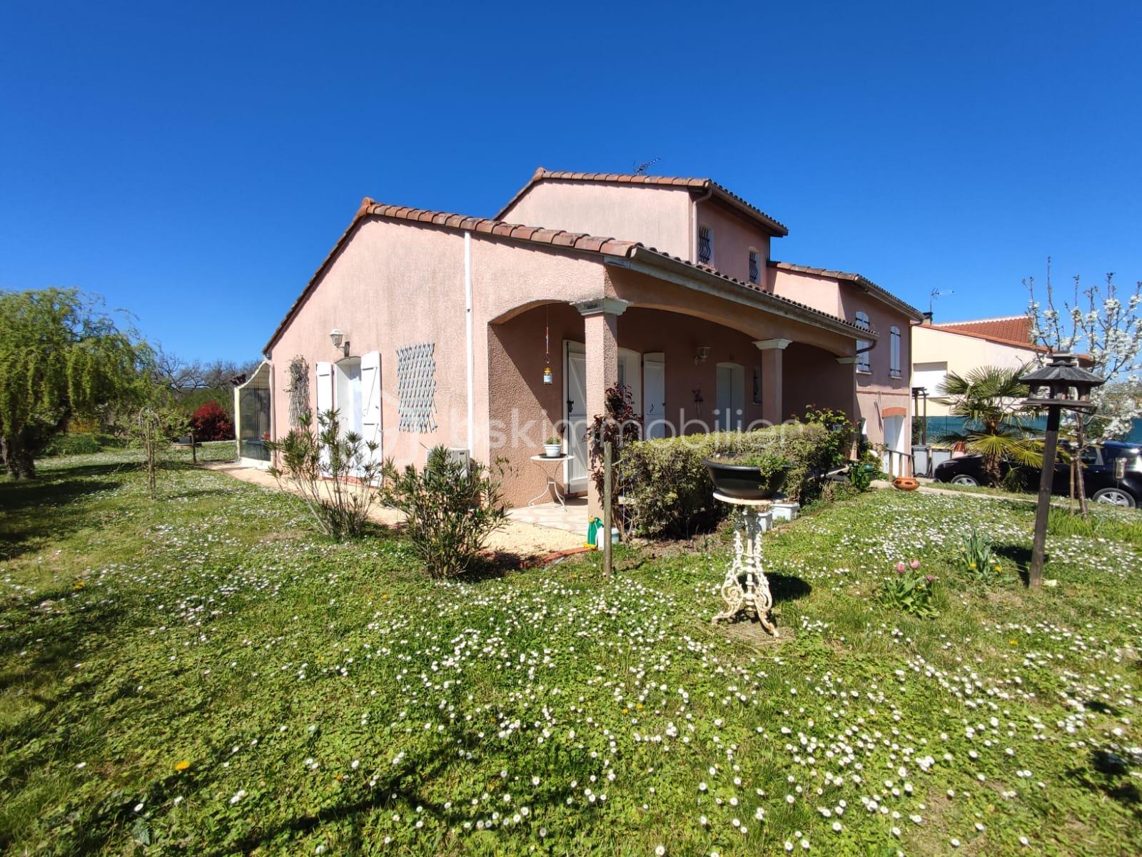 Maison traditionnelle de 141 m² - IMG-20250401-WA0024.jpg