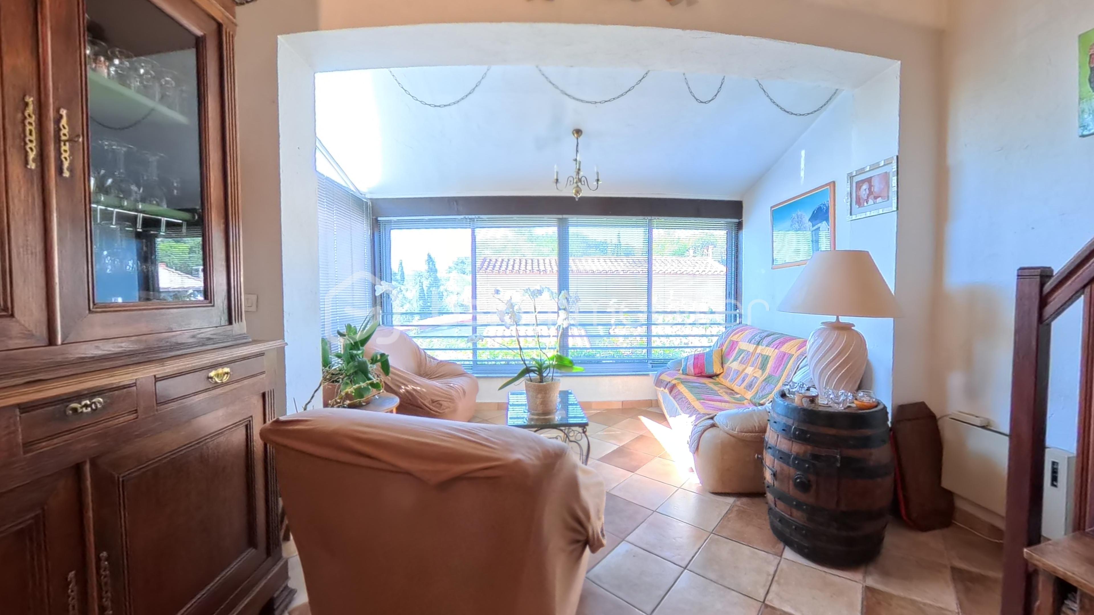 Maison de 86 m² - salon1.jpg