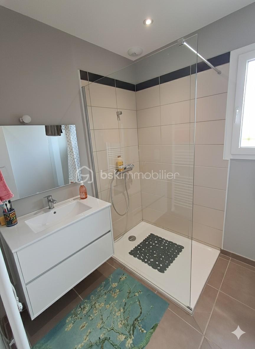 Maison contemporaine de 80 m² - thumbnail_1760430769775.jpg