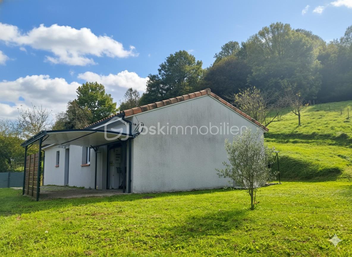 Maison contemporaine de 80 m² - thumbnail_1760430300910.jpg