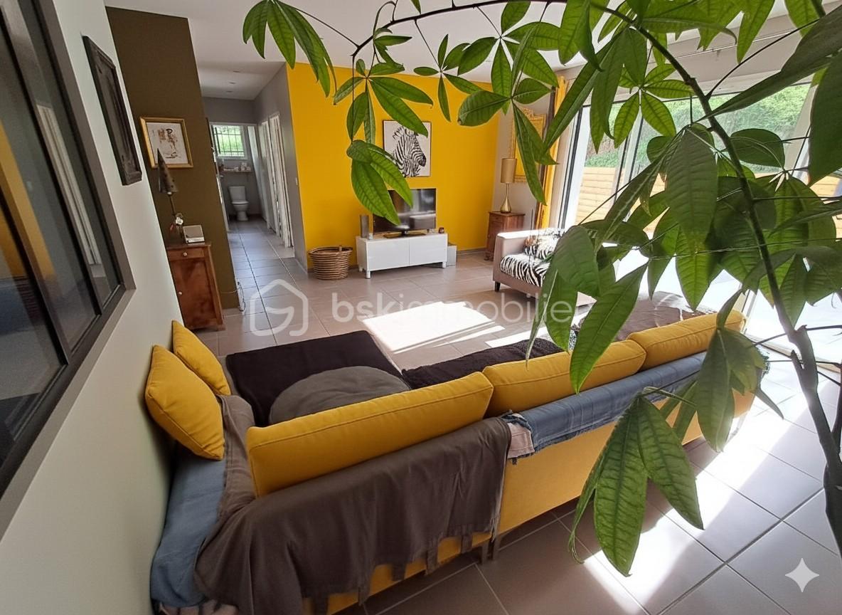 Maison contemporaine de 80 m² - thumbnail_1760424311176.jpg