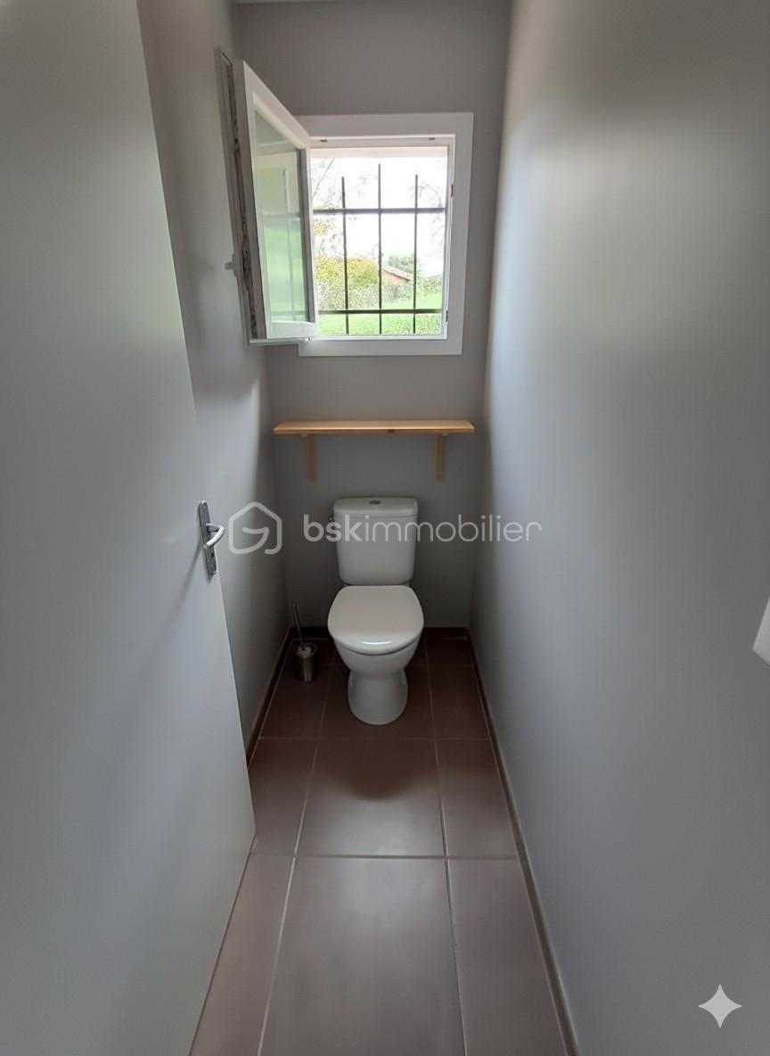 Maison contemporaine de 80 m² - thumbnail_1760430060645.jpg