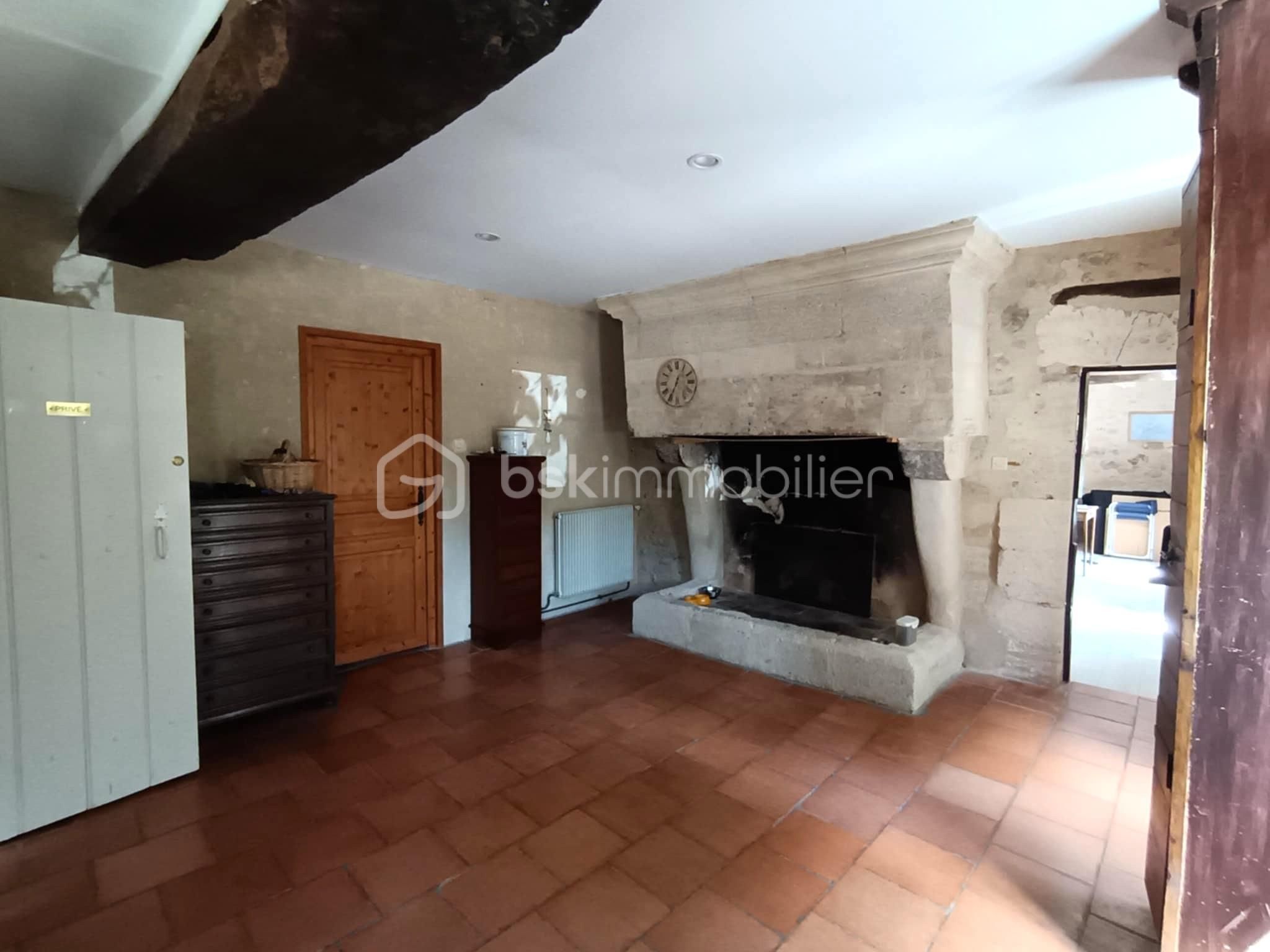 Maison longere de 294 m² - GRANDE PIECE 2 AVEC BUANDERIE + CHEMINEE + ENTREE.jpeg