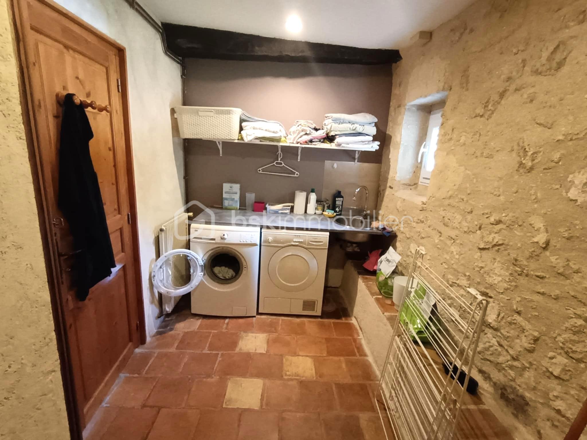 Maison longere de 294 m² - BUANDERIE.jpeg