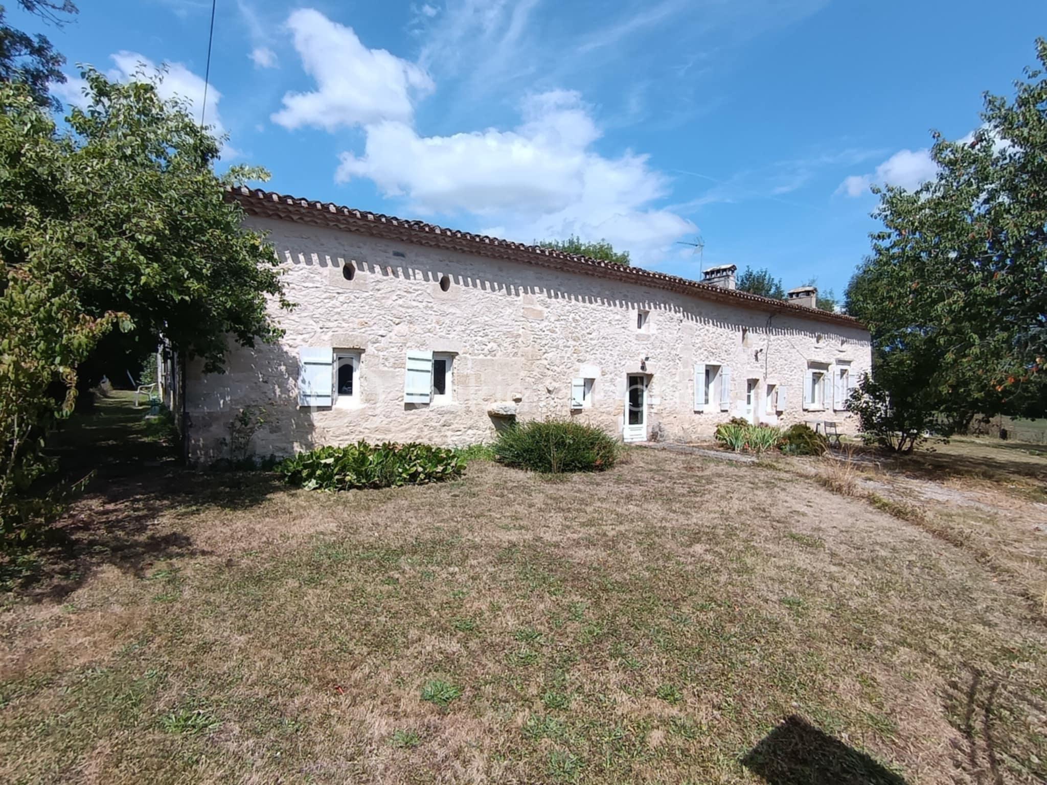 Maison longere de 294 m² - MAISON COTE PORTAIL.jpeg