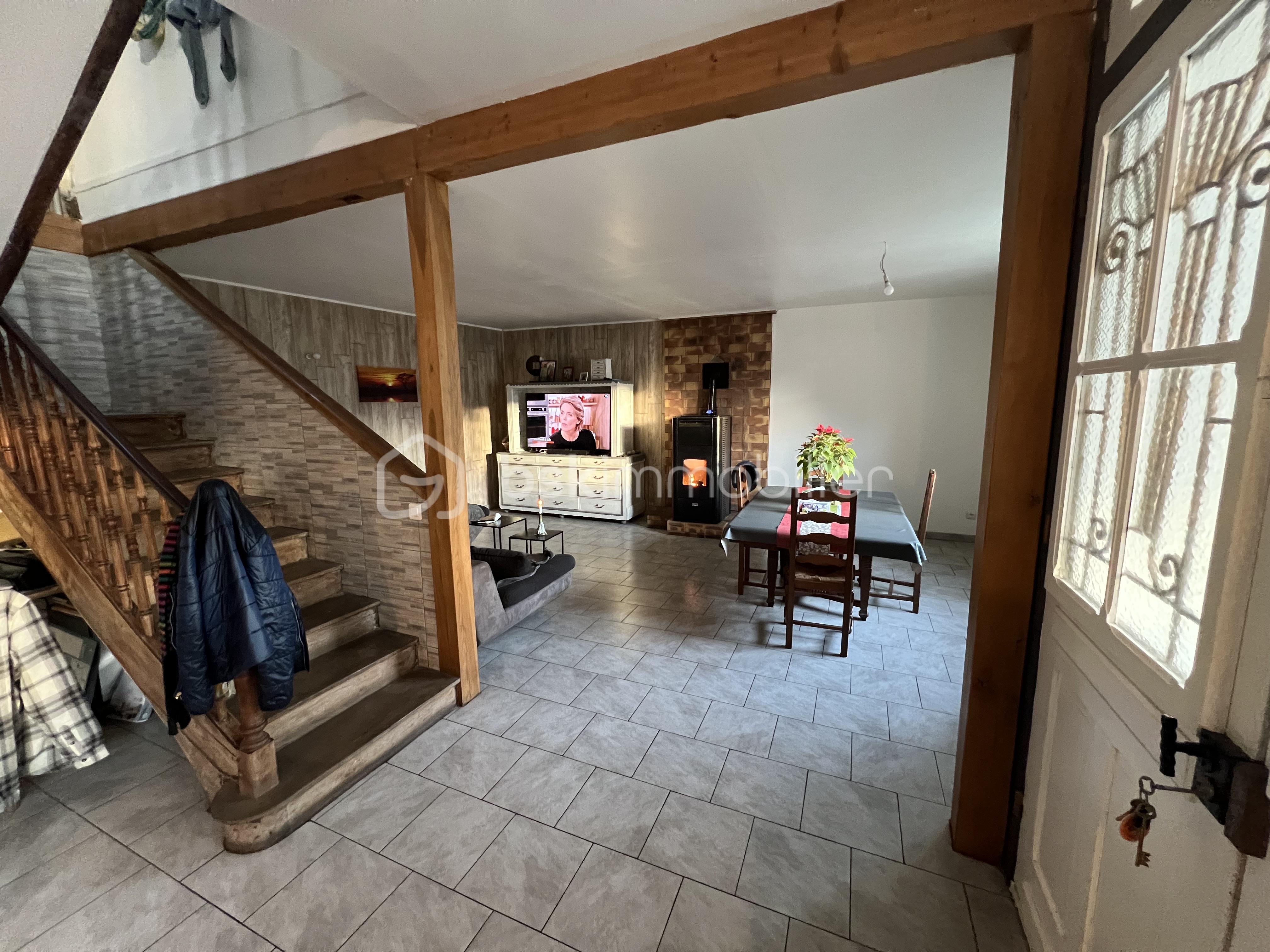 Immeuble de 300 m² - tempImageaeezTj.png