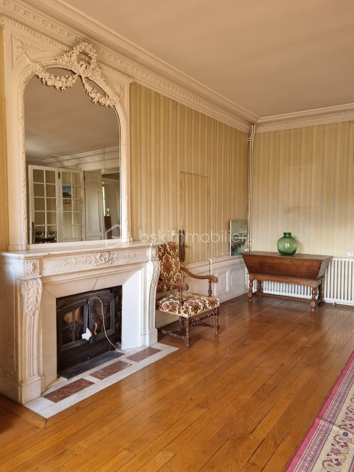 Immeuble mixte de 525 m² - WhatsApp Image 2025-11-04 à 18.56.18_0e397756.jpg