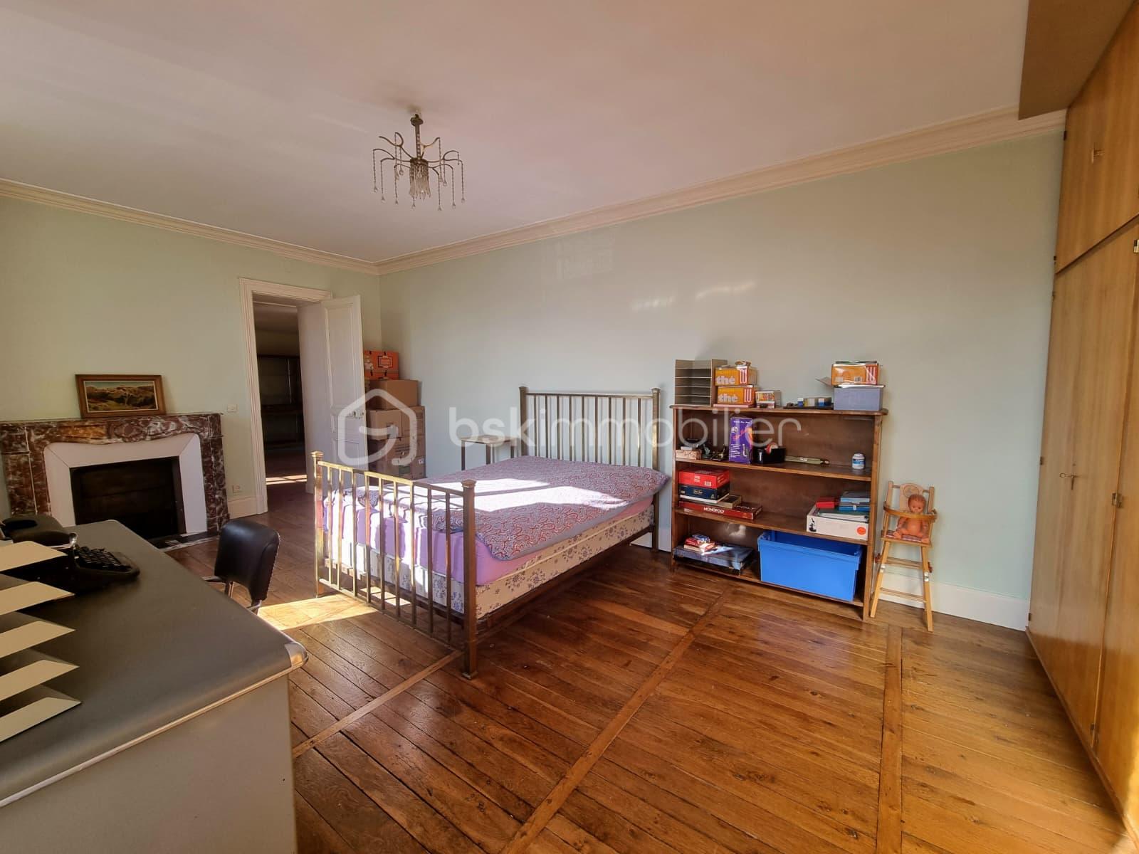 Immeuble mixte de 525 m² - WhatsApp Image 2025-11-04 à 18.56.25_d6f6c664.jpg