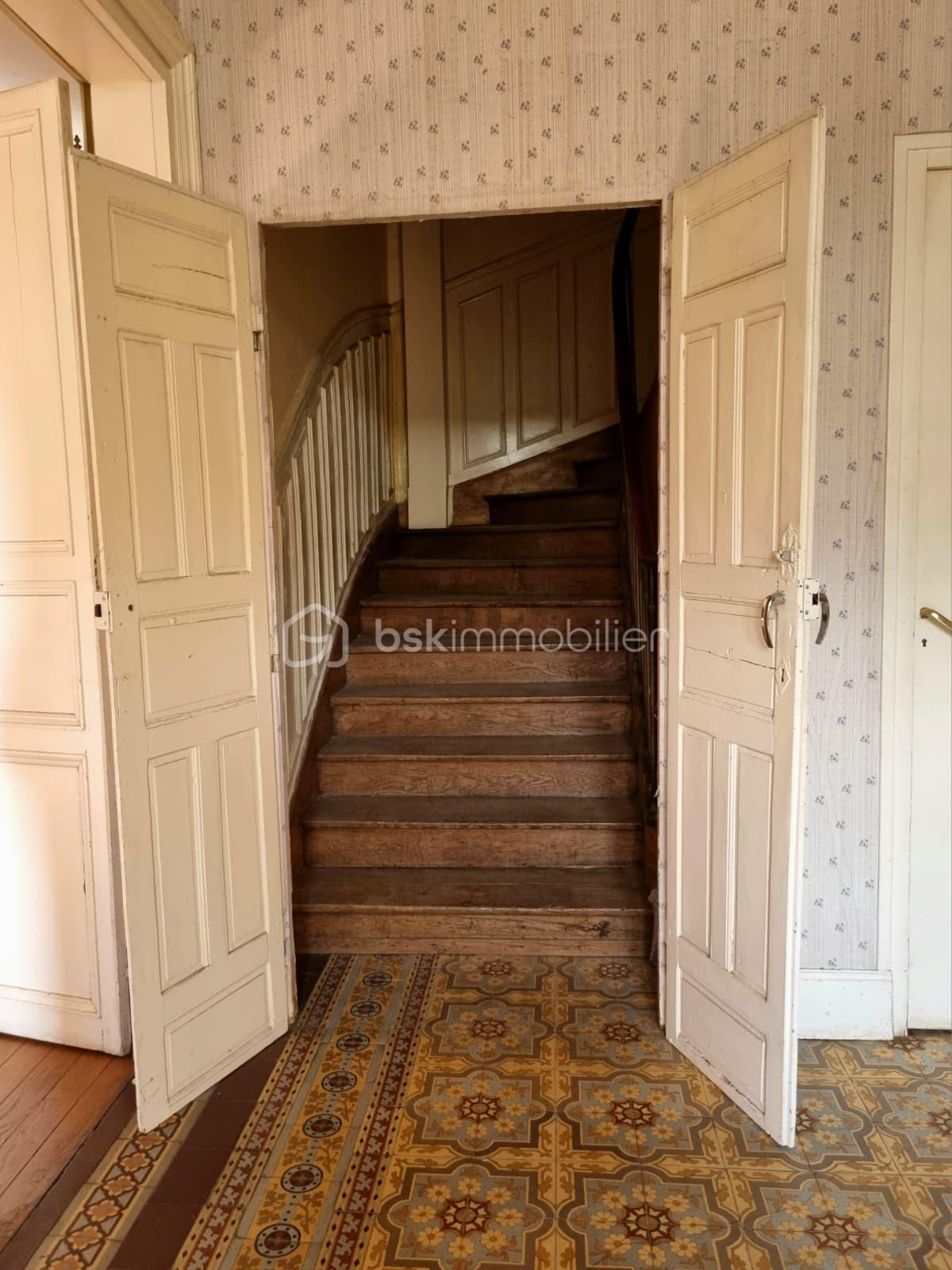 Immeuble mixte de 525 m² - WhatsApp Image 2025-11-04 à 18.56.14_1b8bebd2.jpg