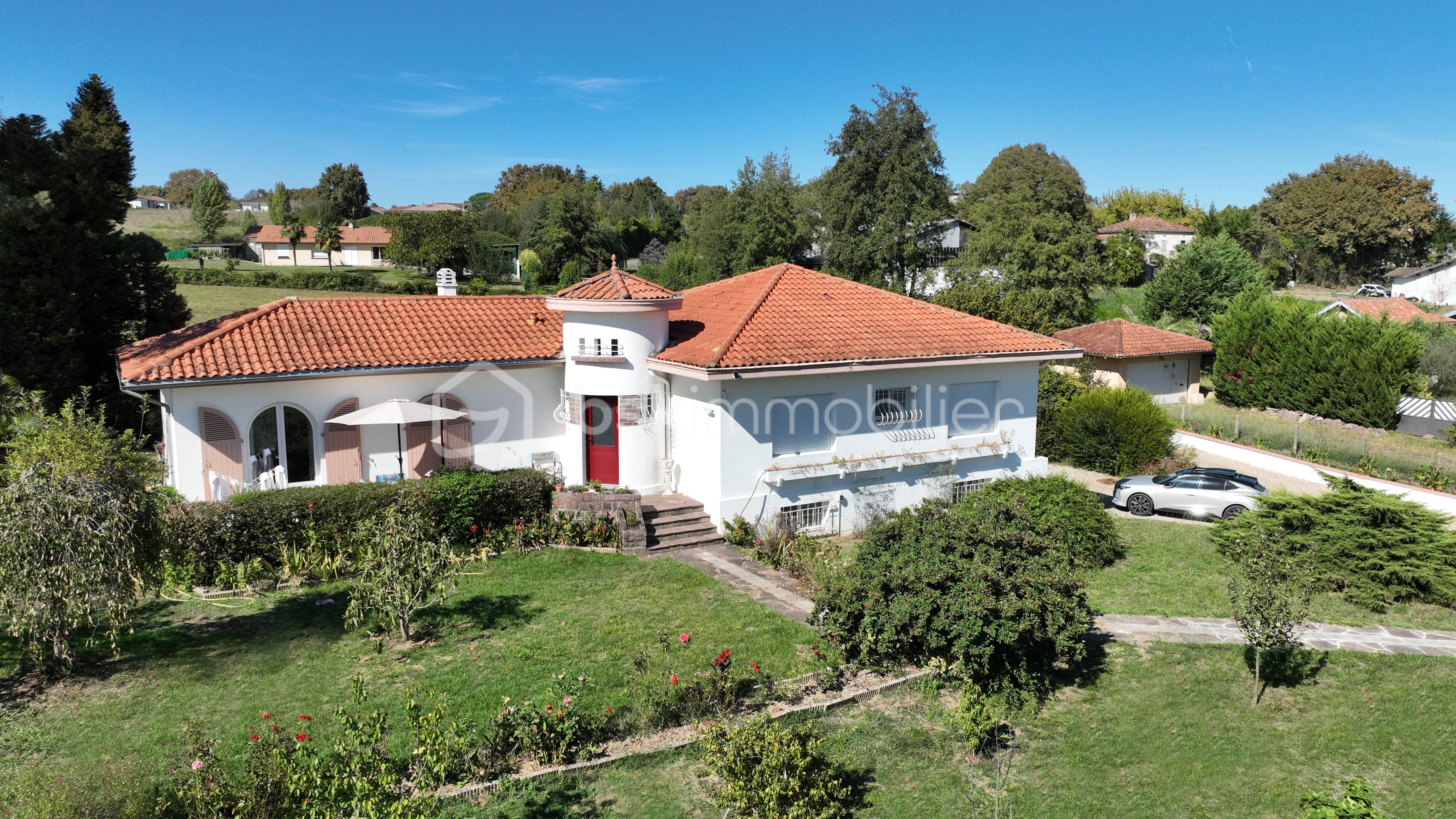 Maison 6 pièces 148 m² · à Pouillon · 148 m² · 355 000 €