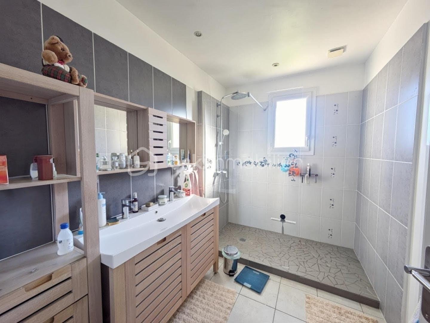 Maison de 131 m² - 9 sdo princ.jpg