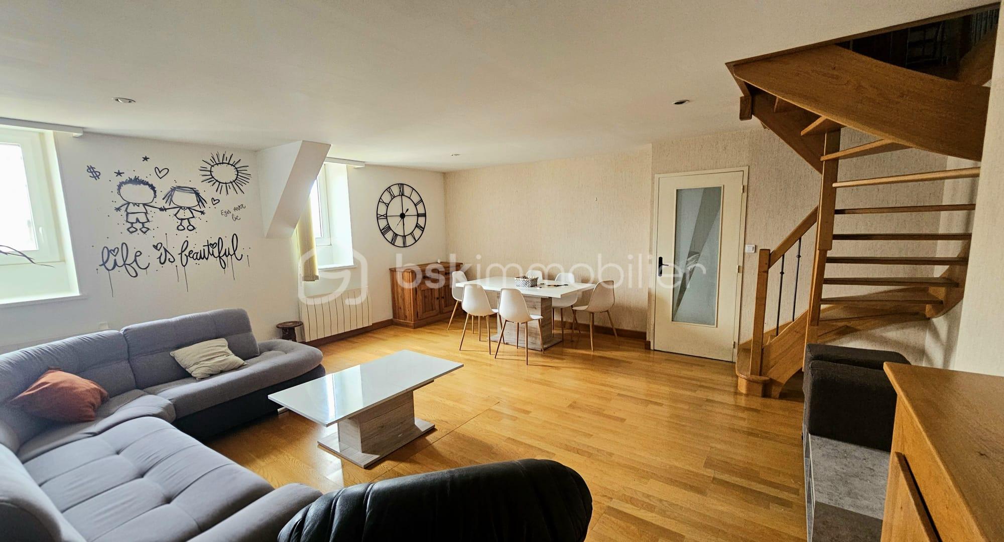 Appartement 4 pièces 120 m² · à Roanne · 120 m² · 150 000 €