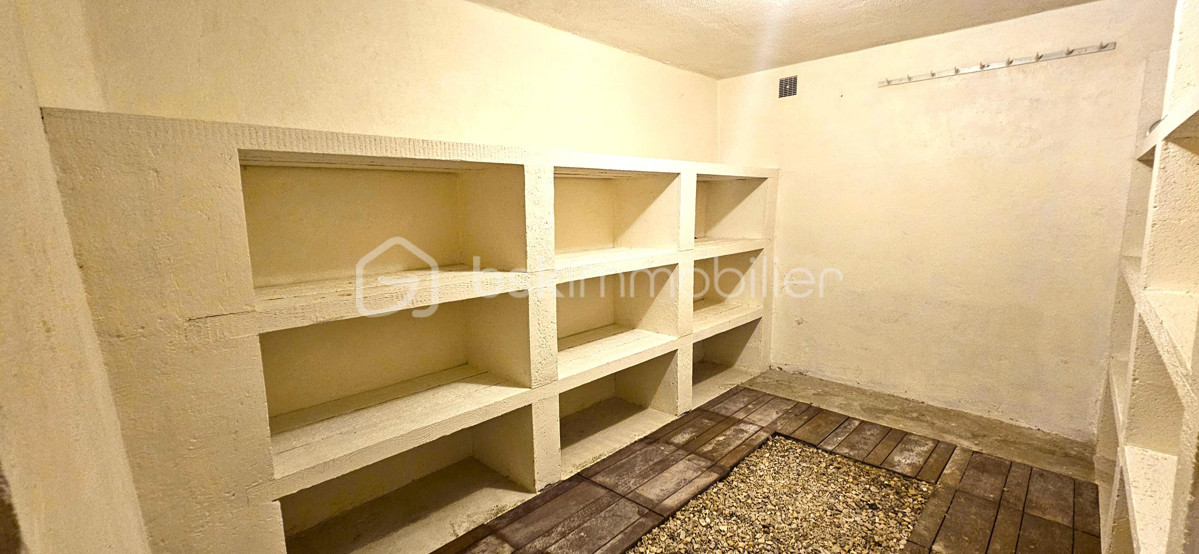 Maison de 164 m² - CAVE A VIN.jpg
