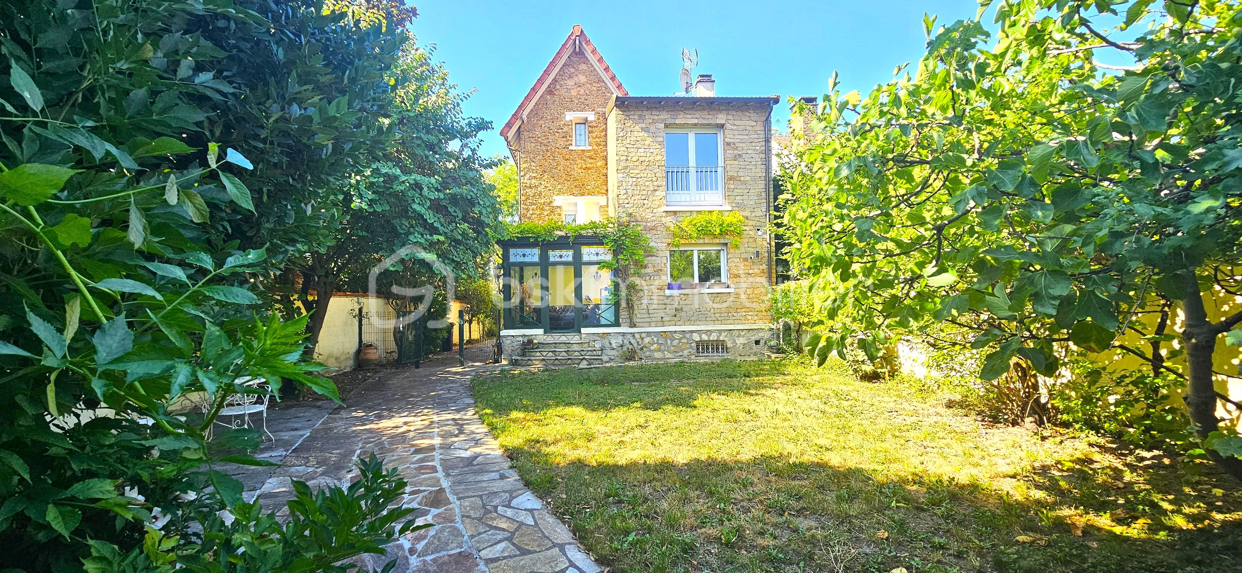 Maison de 164 m² - FACADE SS TRAVAUX.jpg