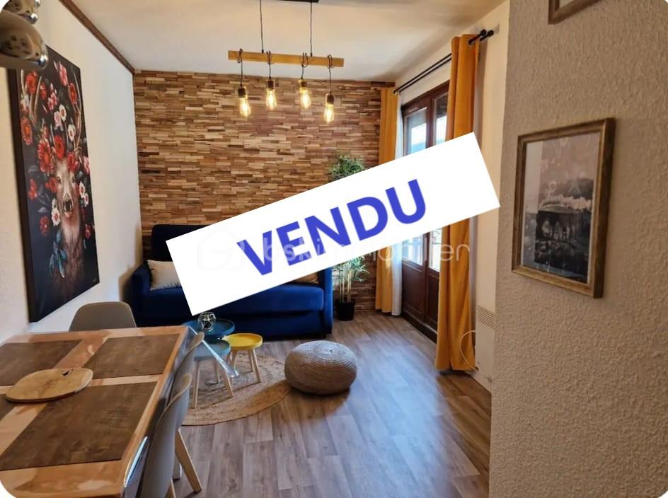 VENDU.jpg