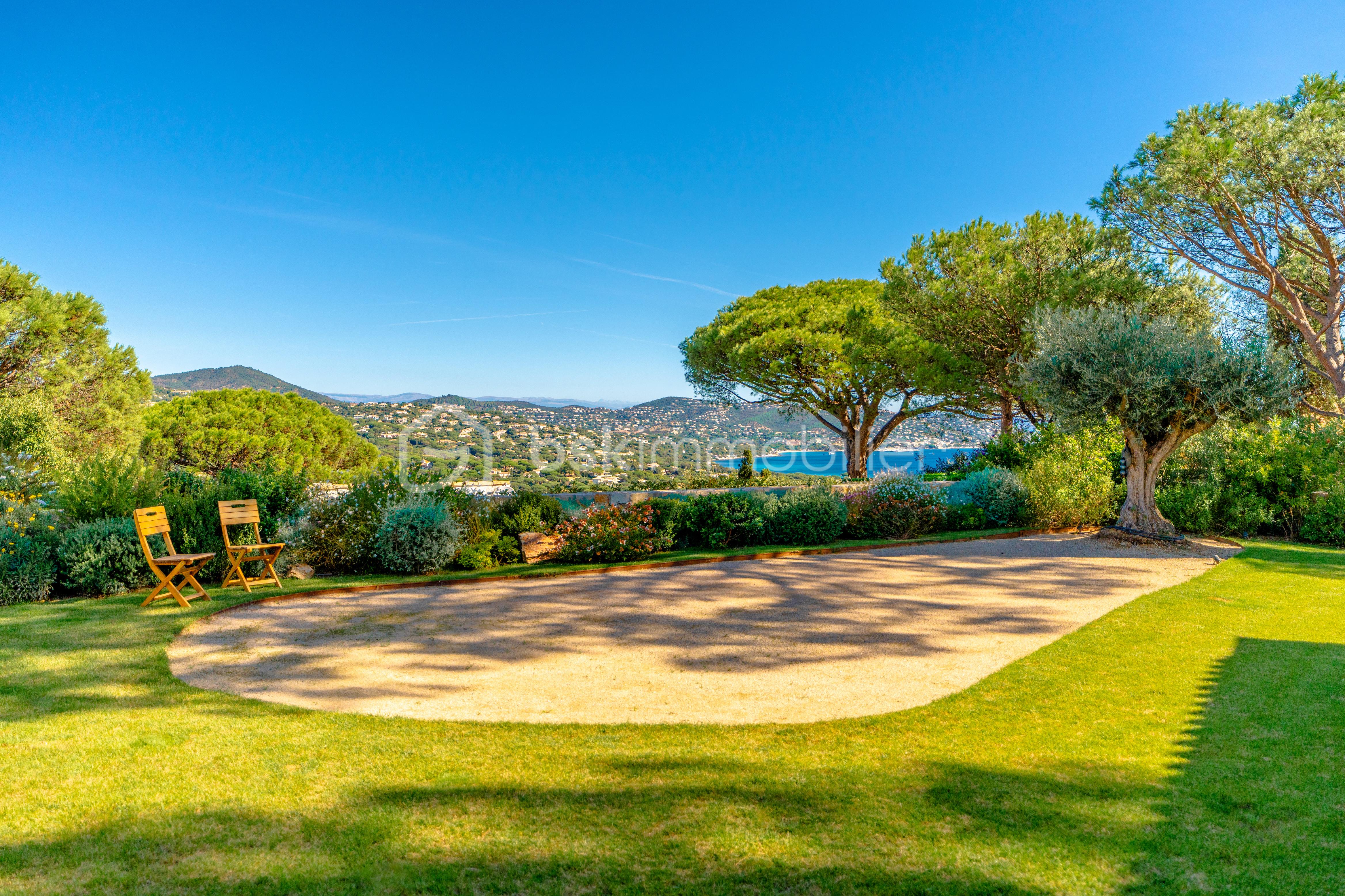 Villa de 385 m² - L.jpg