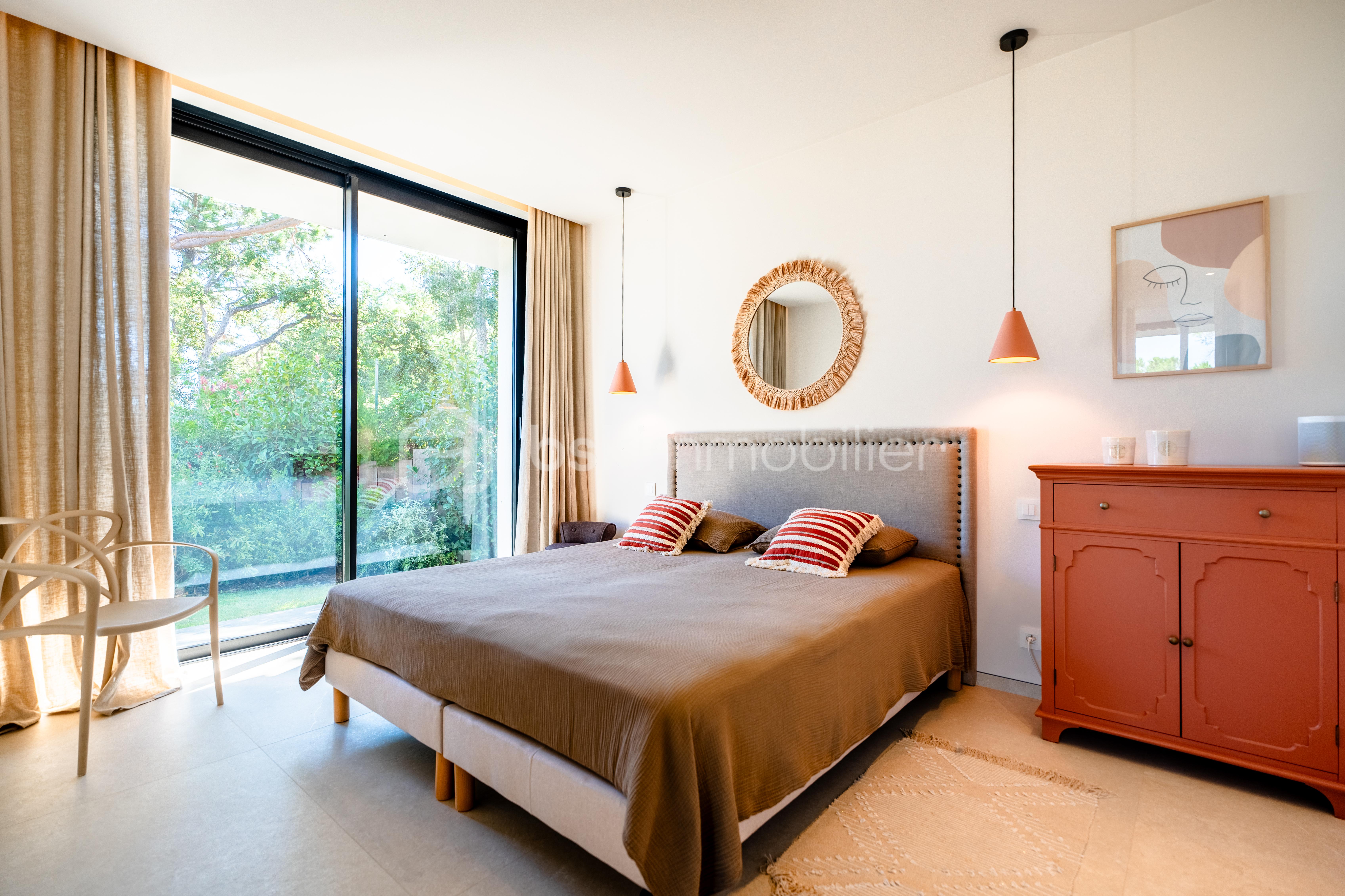 Villa de 385 m² - J.jpg