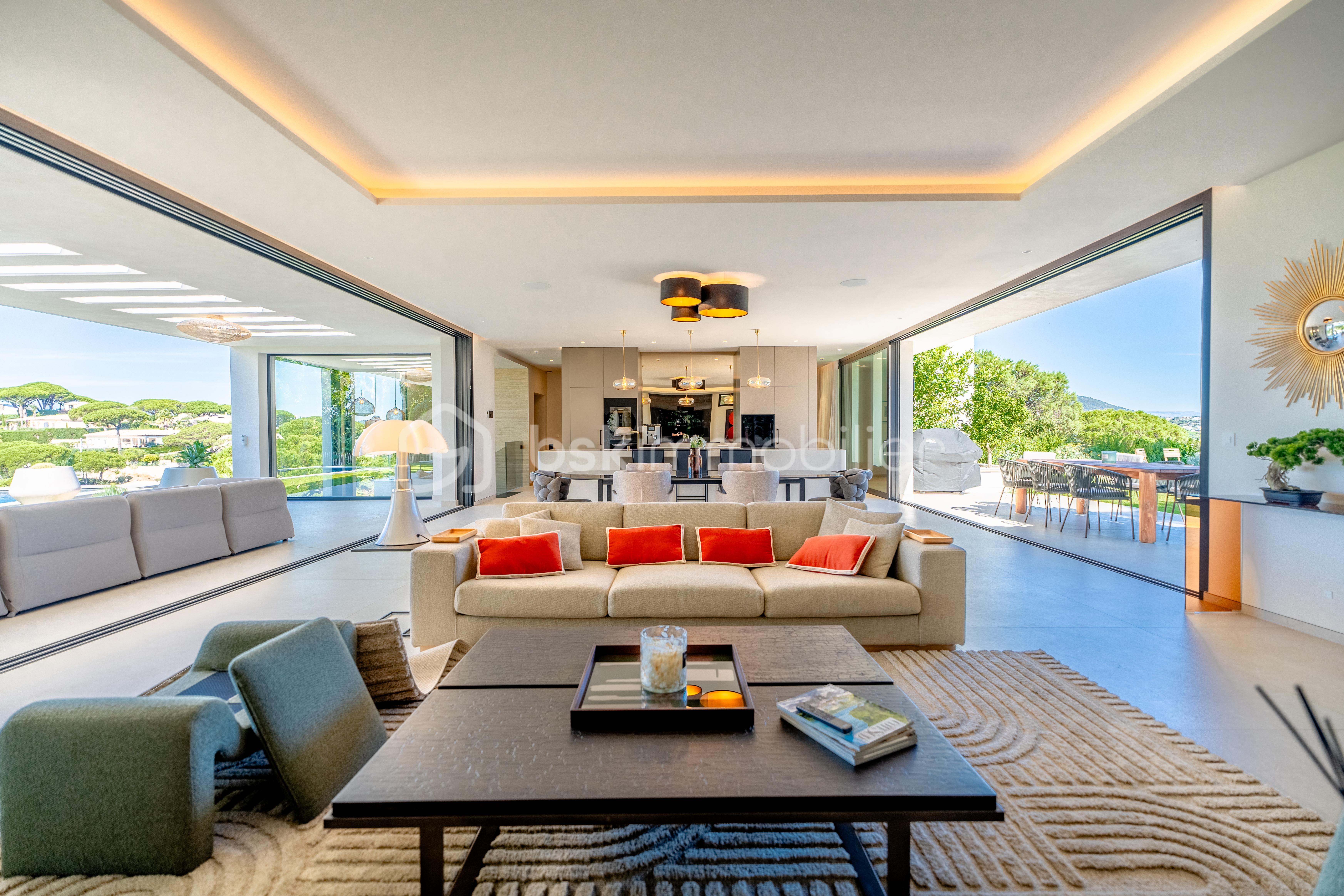 Villa de 385 m² - F.jpg