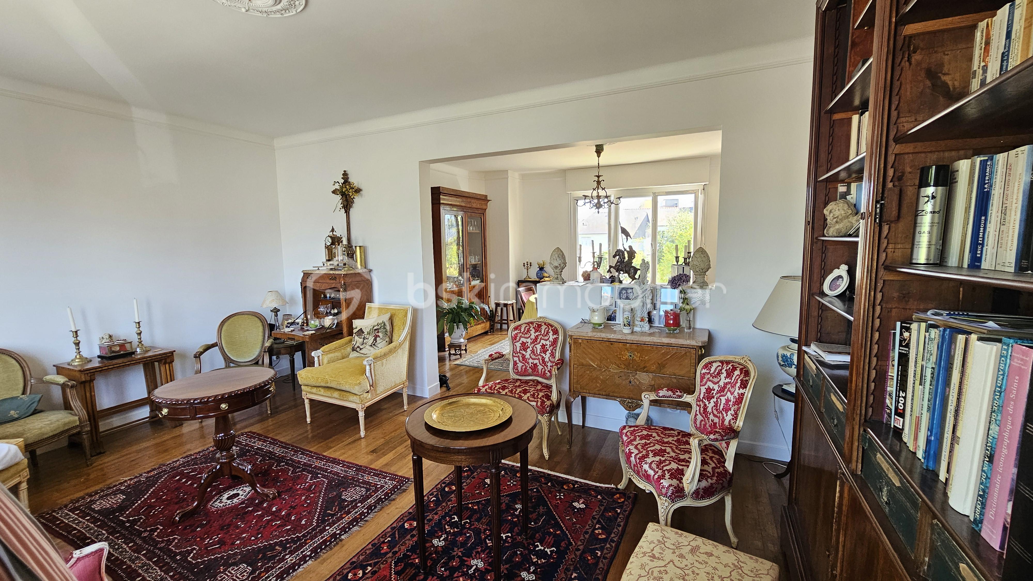 Maison de 241 m² - salon.jpeg