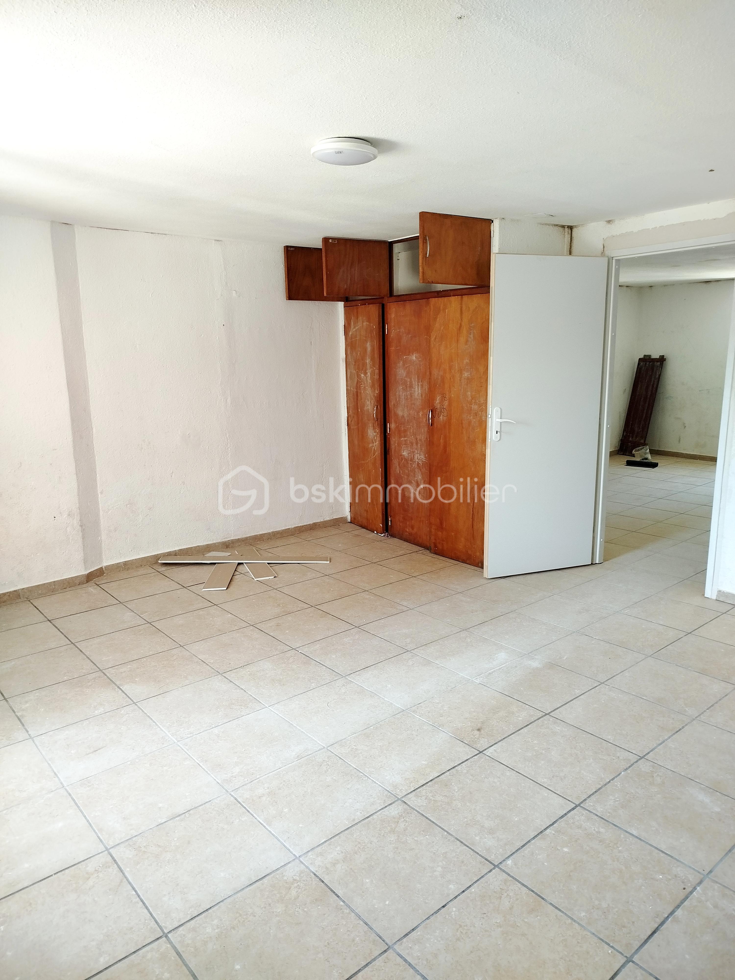 Immeuble mixte de 330 m² - IMG_20250908_180801.jpg