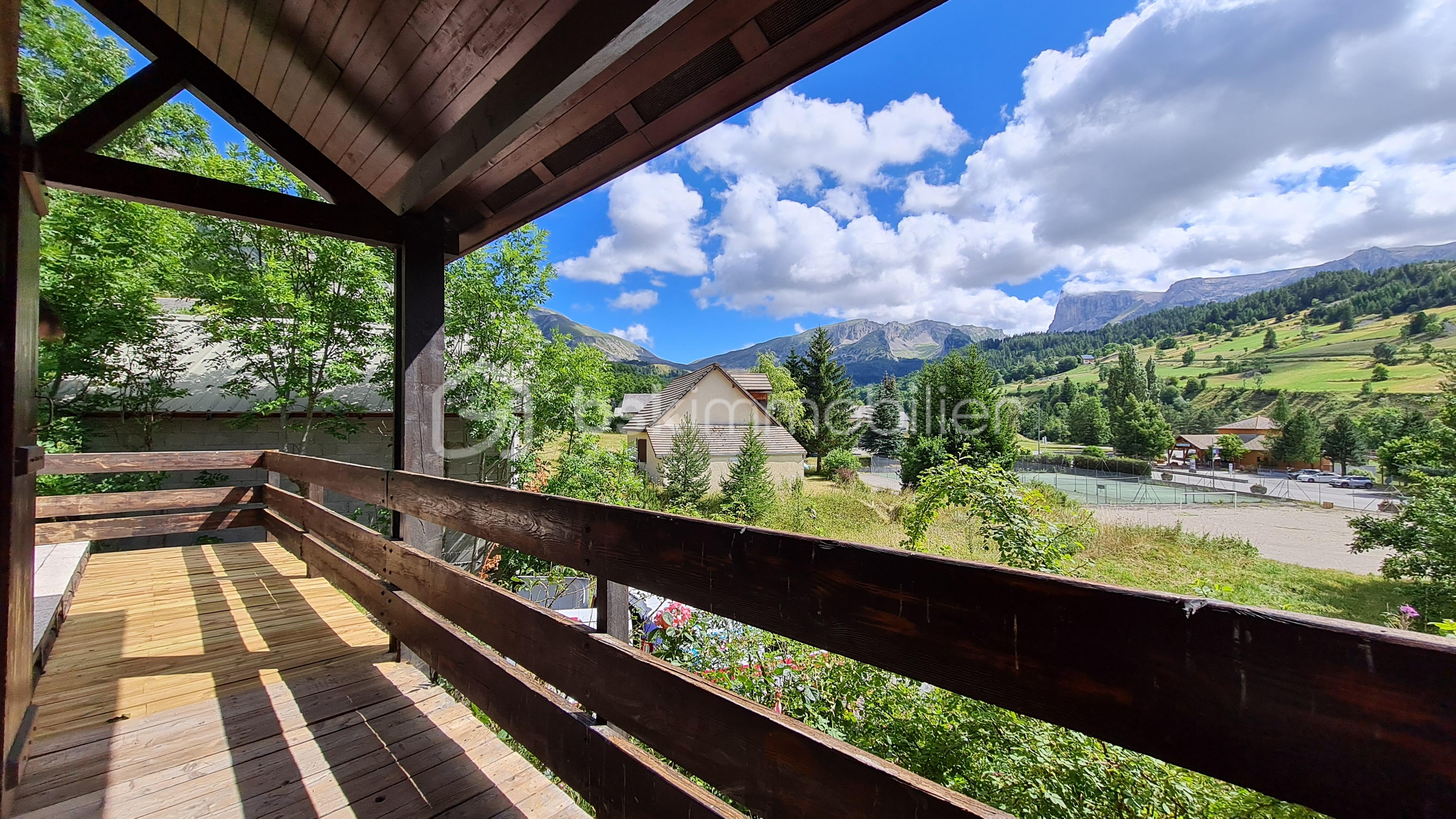 Maison de 83 m² - Balcon - Le Dévoluy.jpg
