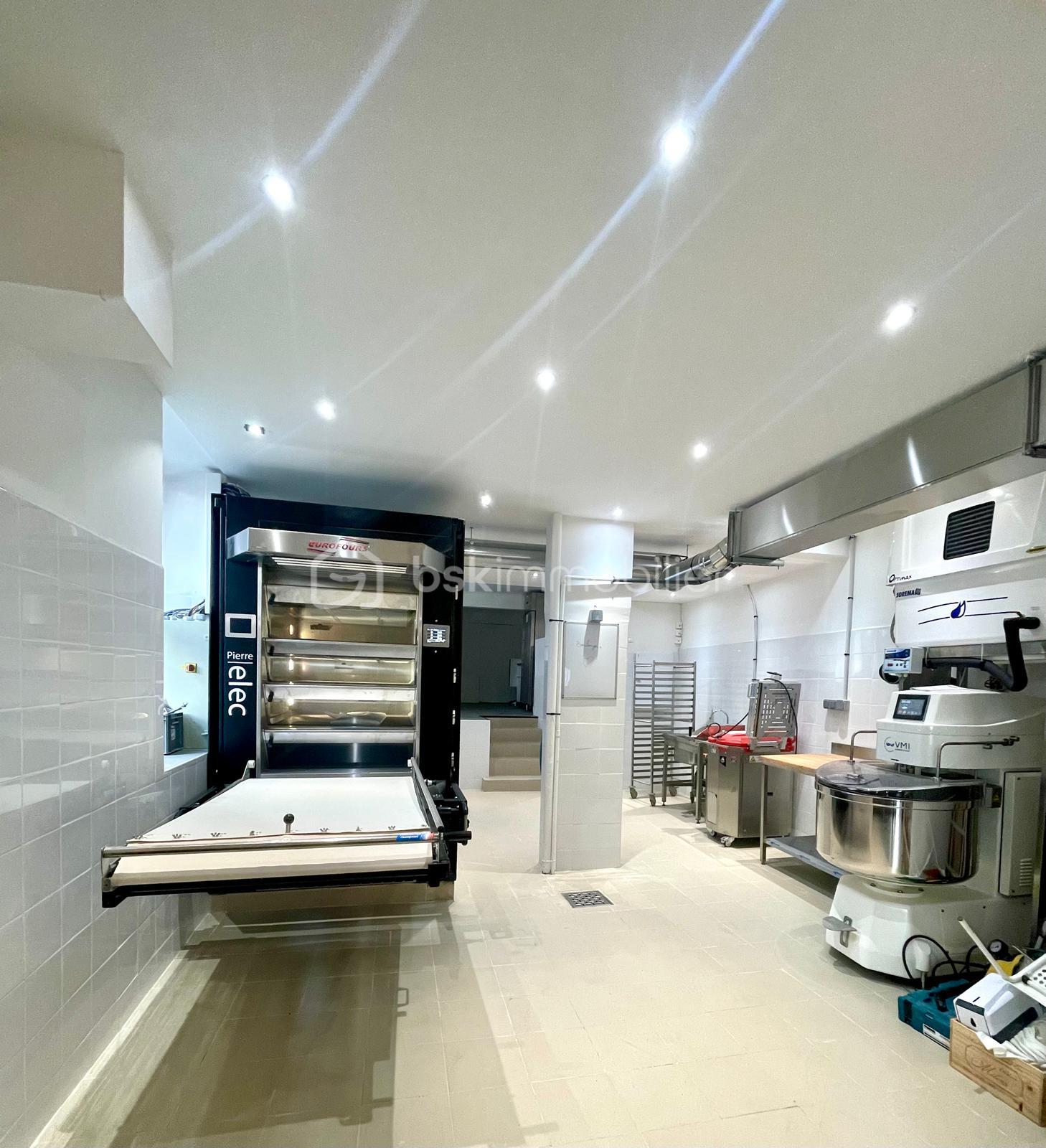 Fonds de commerce - WhatsApp Image 2025-08-06 à 16.34.04_d7435d88.jpg