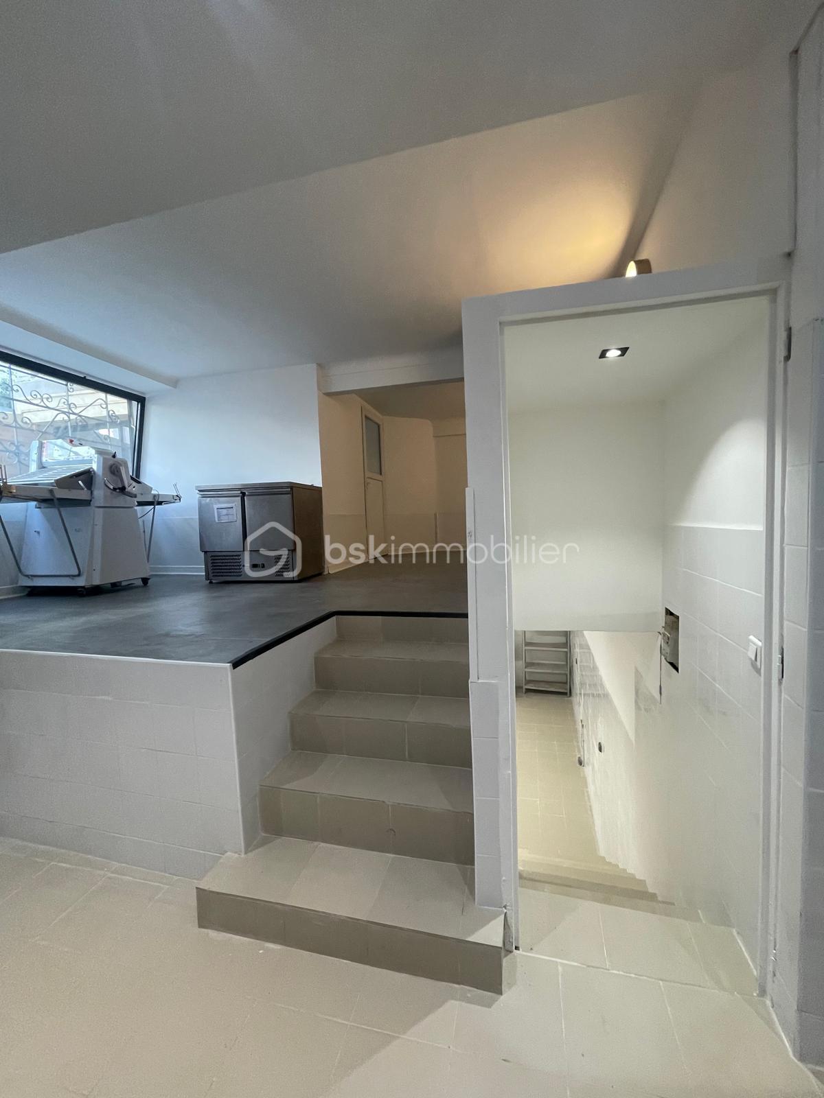 Fonds de commerce - WhatsApp Image 2025-08-06 à 16.34.04_cd7d924d.jpg