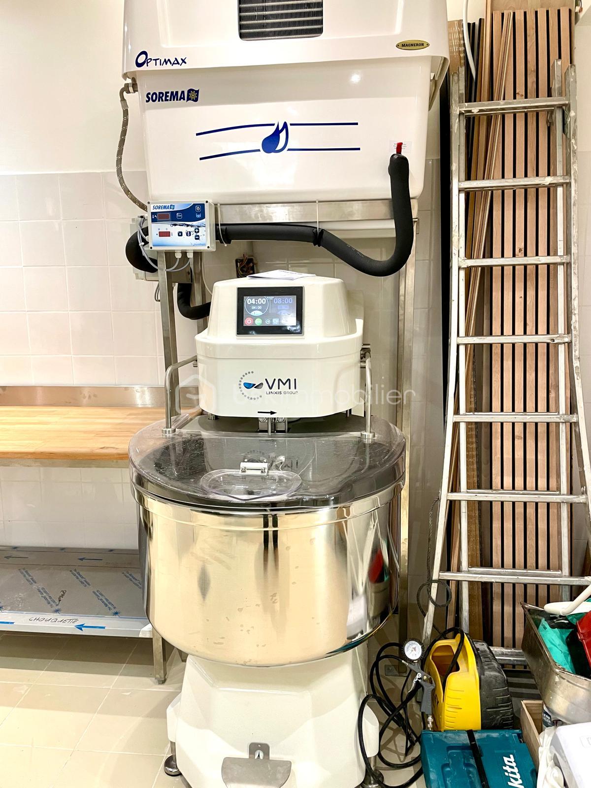 Fonds de commerce - WhatsApp Image 2025-08-06 à 16.34.04_bda0f71a.jpg