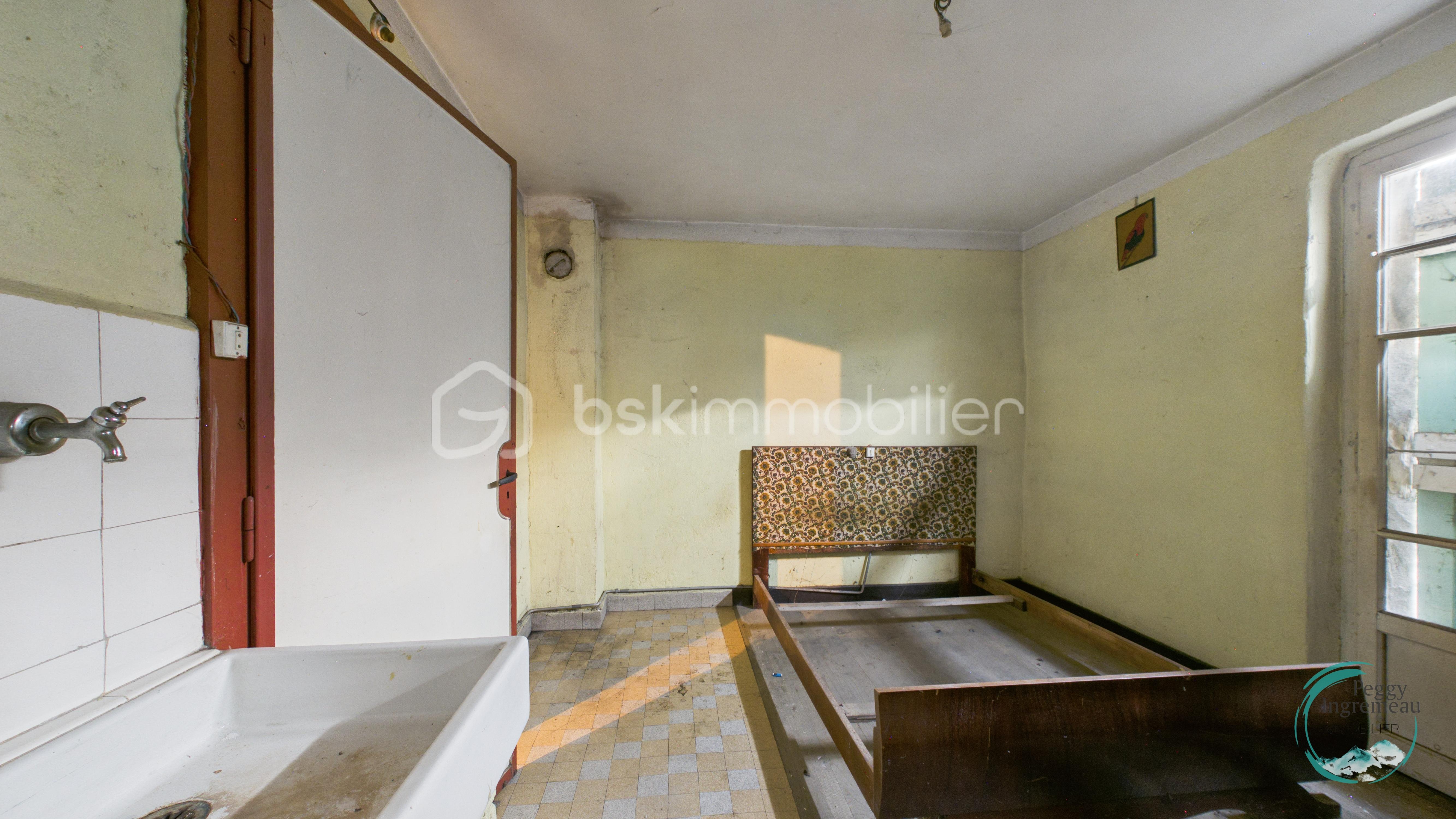 CAM02031G0-PR0073-STILL014.jpg