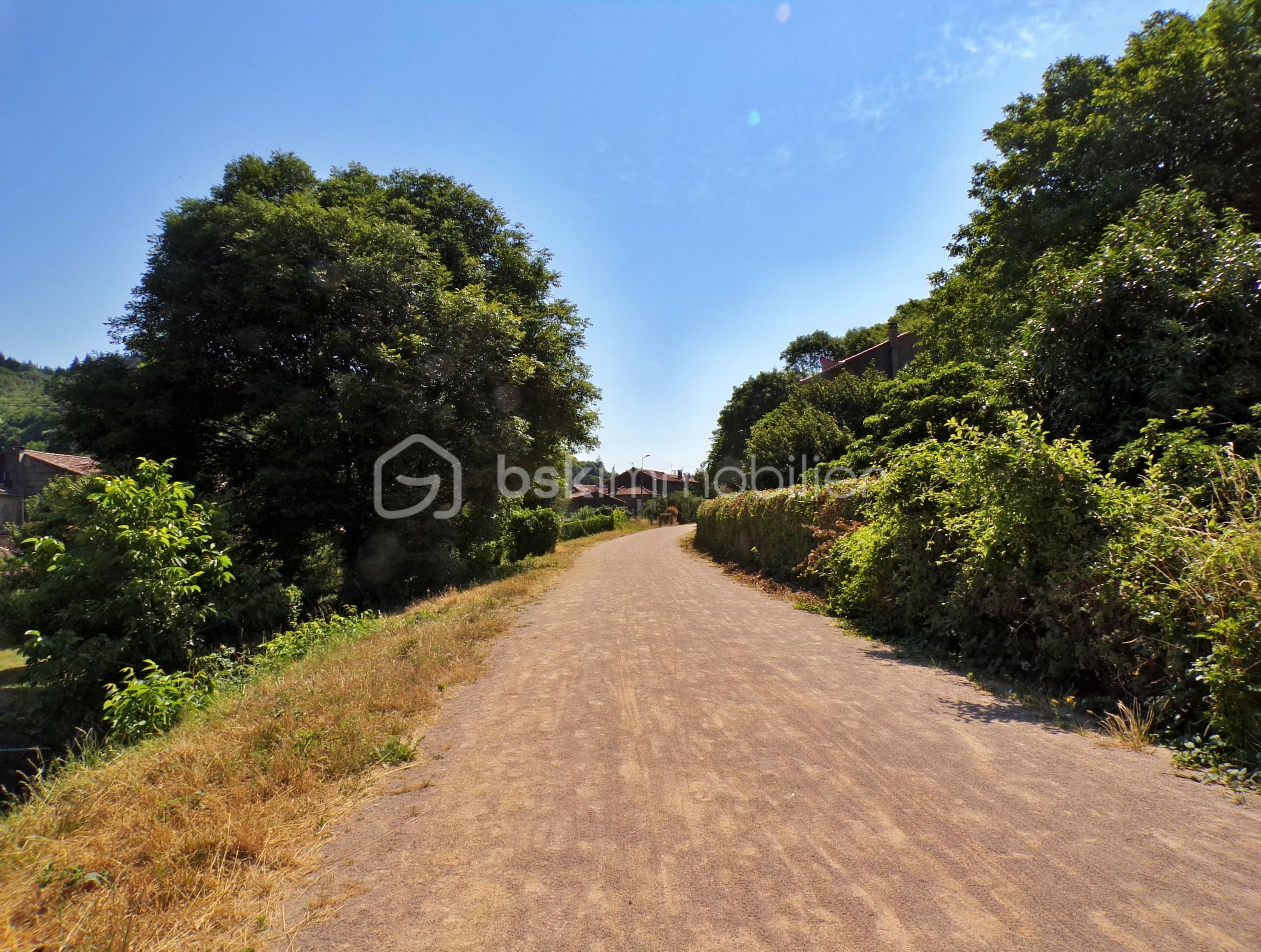 Maison de village de 116 m² - Côté voie verte.JPG