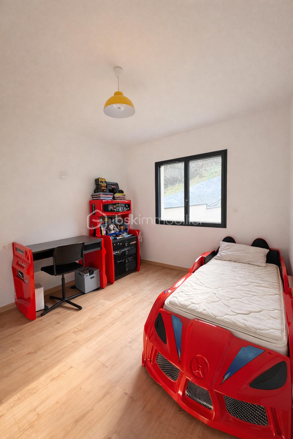 Maison de 243 m² - FB7F81D5-6D0C-48EF-A4E2-62C1FB0AA7F7.jpeg