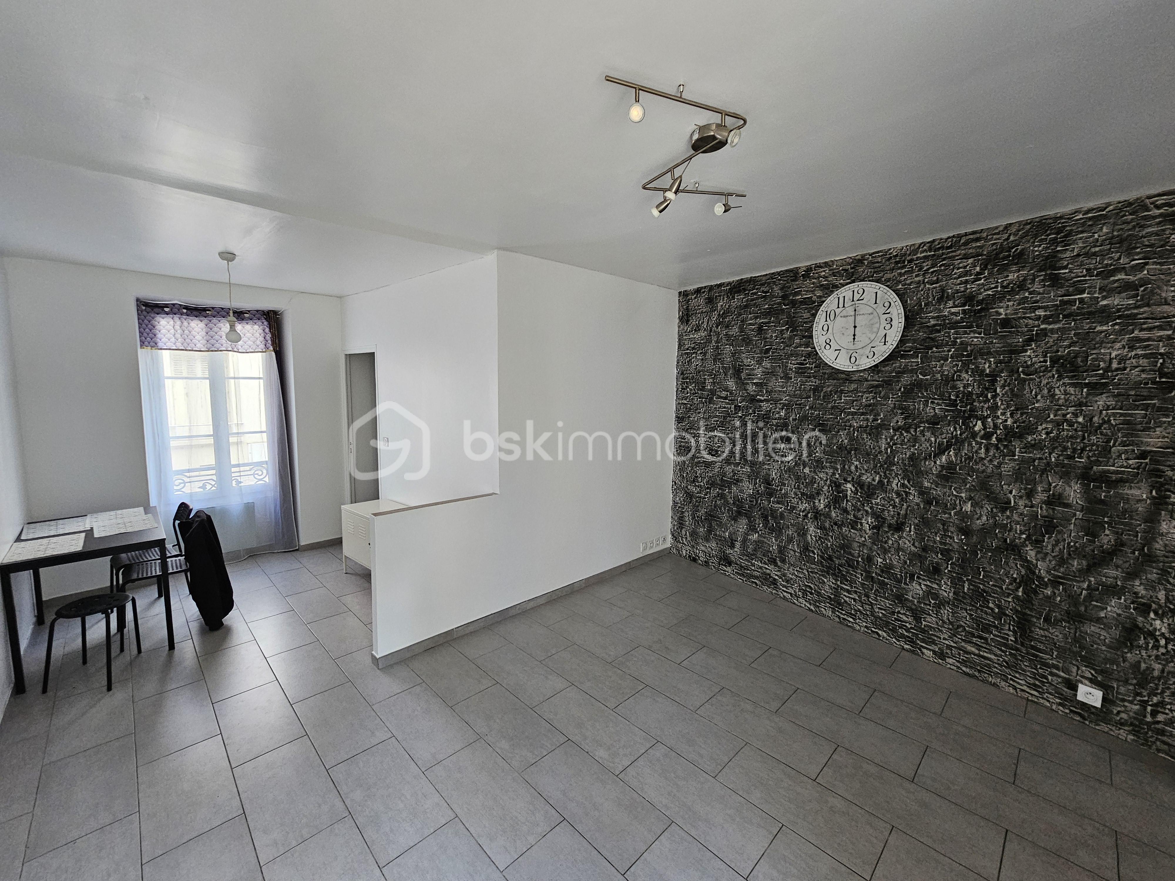 Appartement 3 pièces 50 m² · à Corbeil-Essonnes · 50,4 m² · 99 000 €
