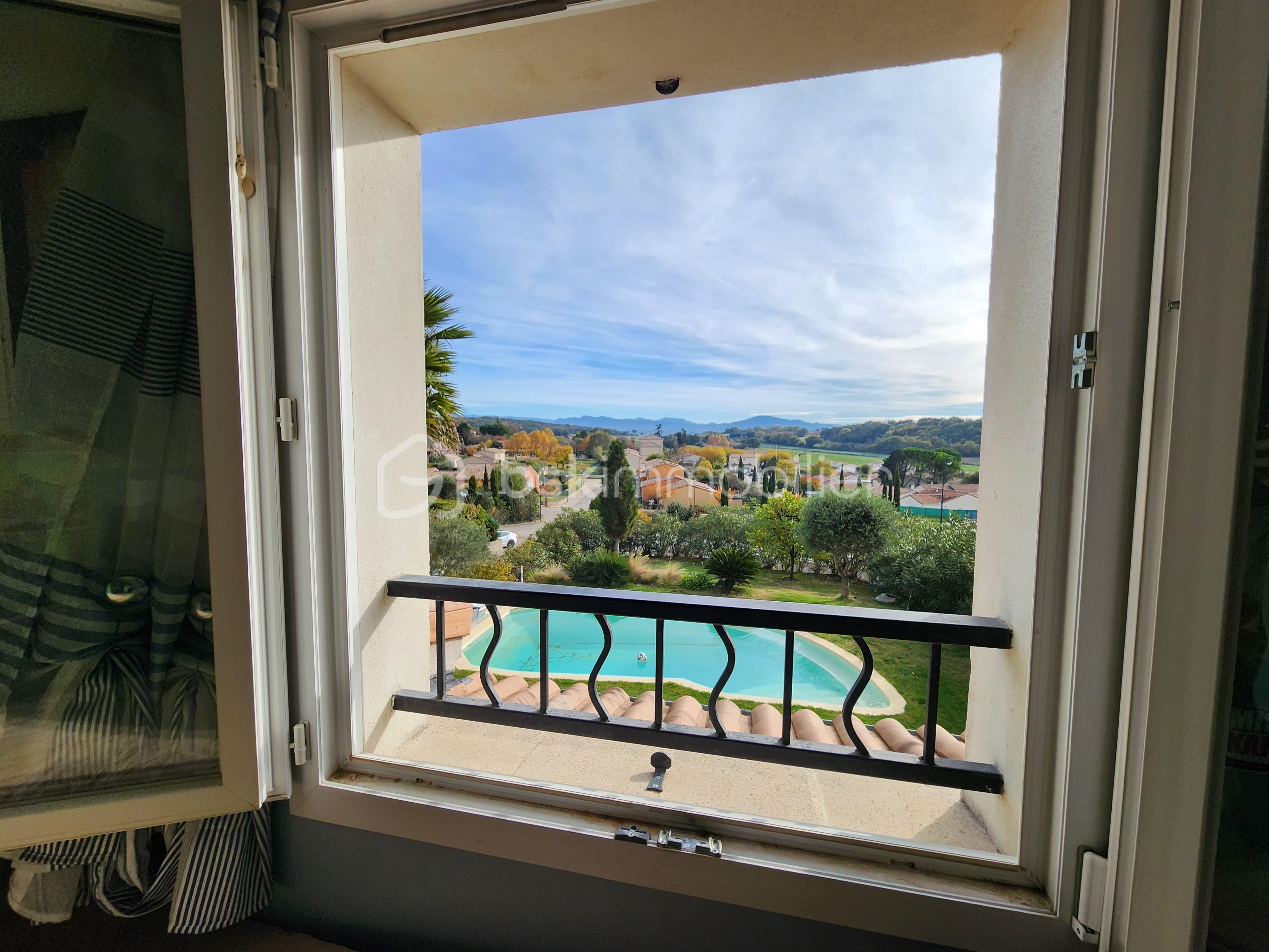 Villa de 170 m² - Vue village.jpg