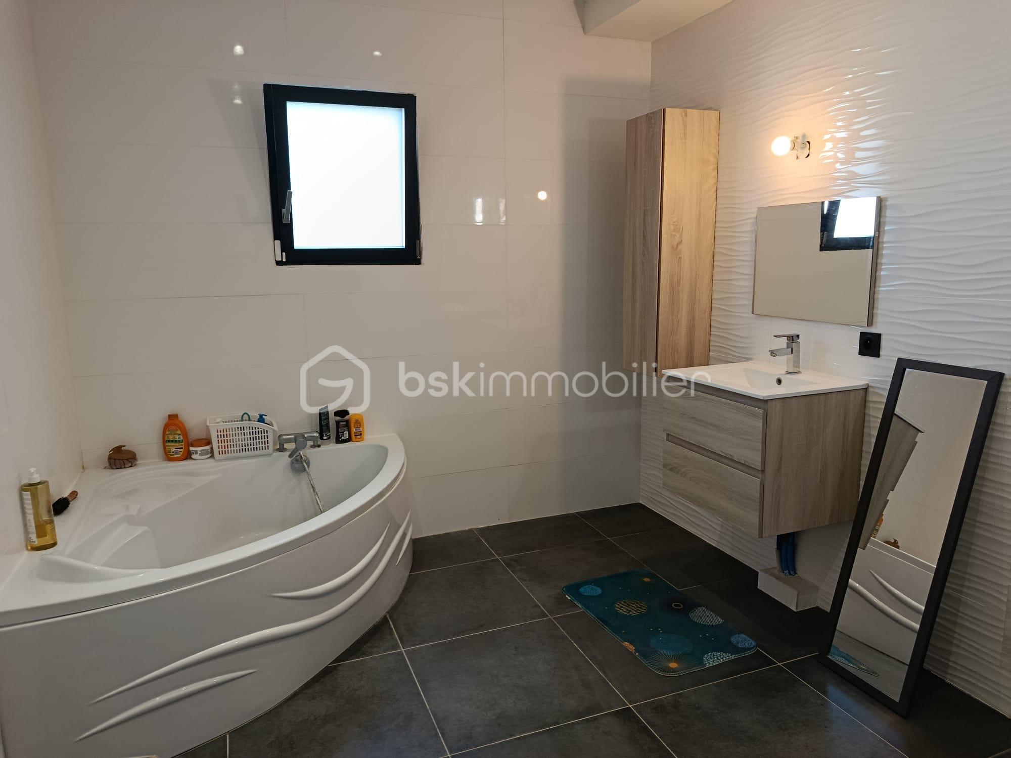 Maison contemporaine de 148,98 m² - WhatsApp Image 2025-11-12 at 17.58.23 (2).jpeg