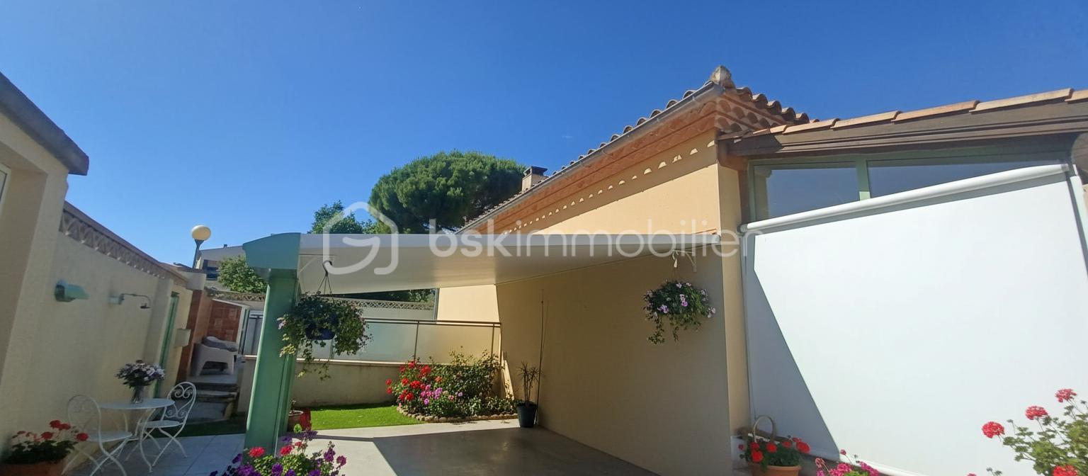 CARPORT.jpg