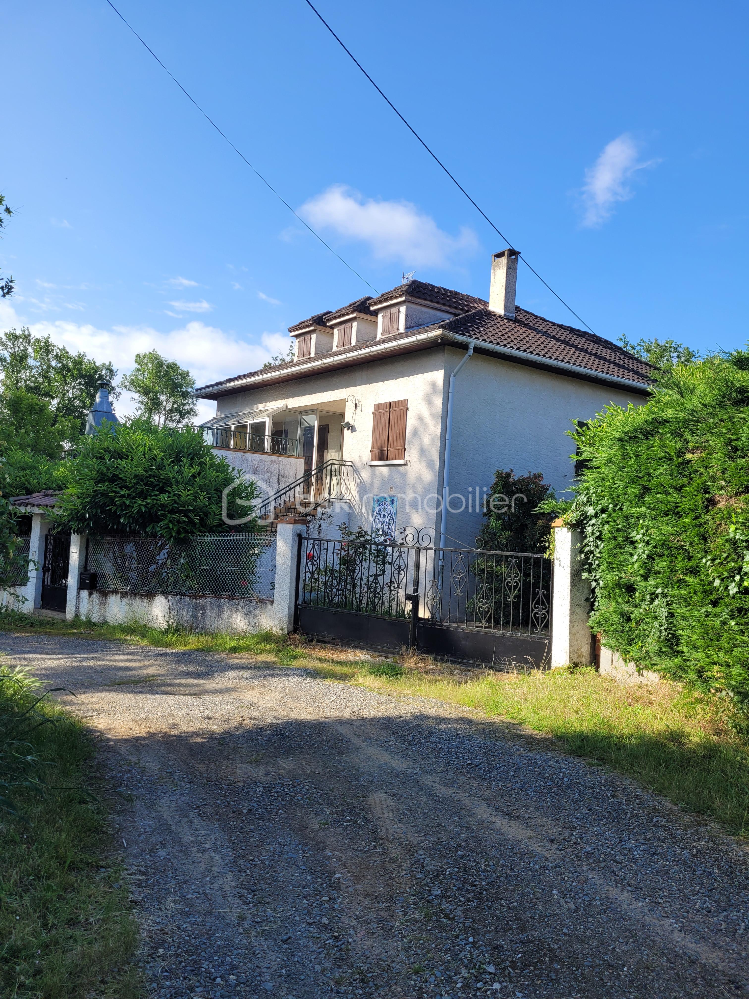 Maison de 128 m² - face avant de la maison.jpg