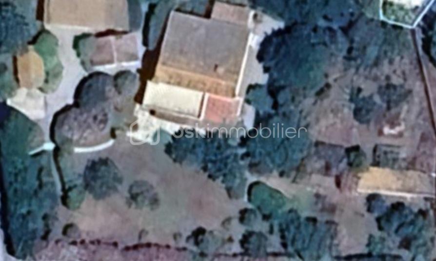Maison contemporaine de 72 m² - Screenshot_20251015_124525_Google Earth.jpg