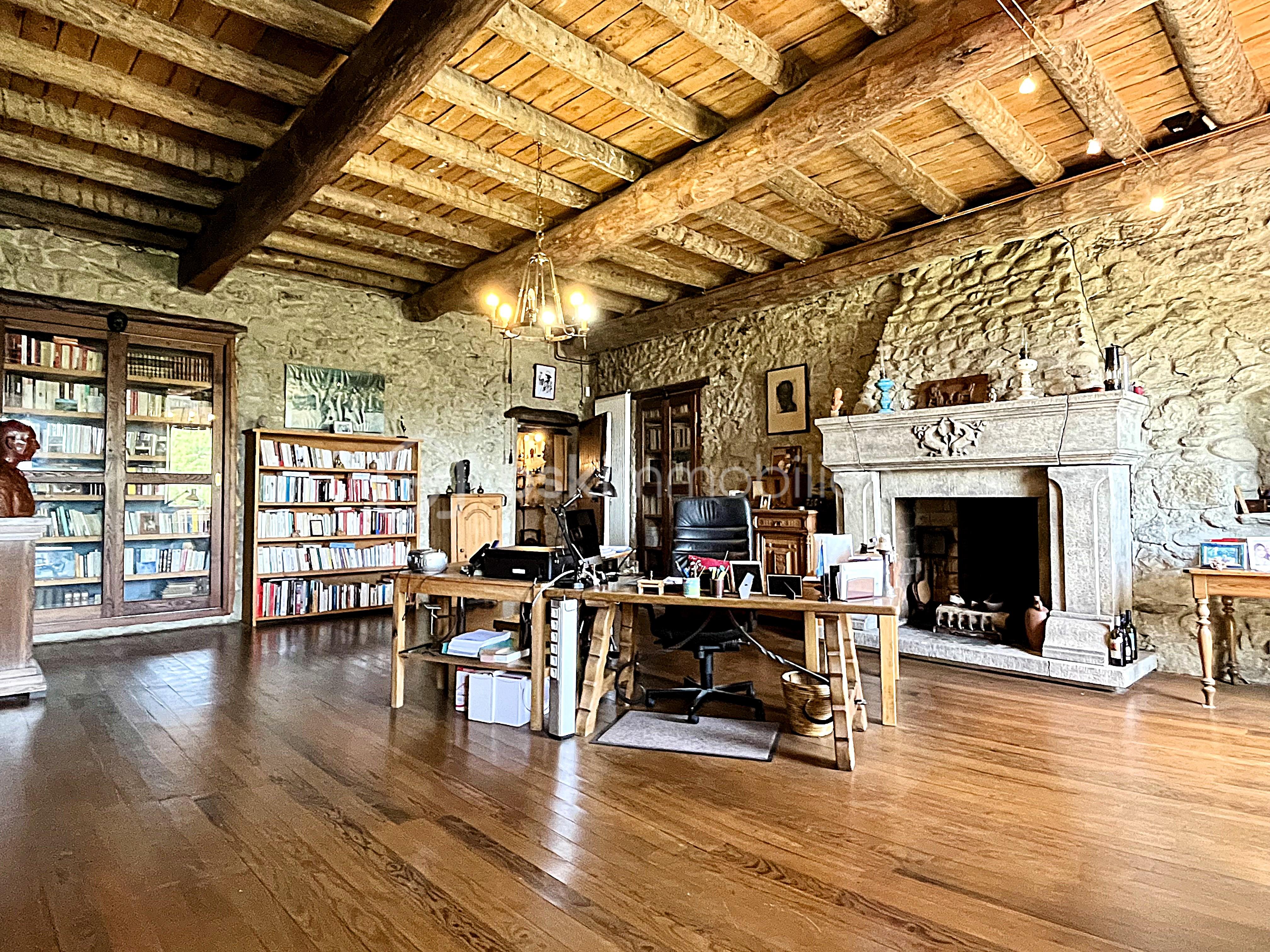 Chateau de 148 m² - image00044.jpeg