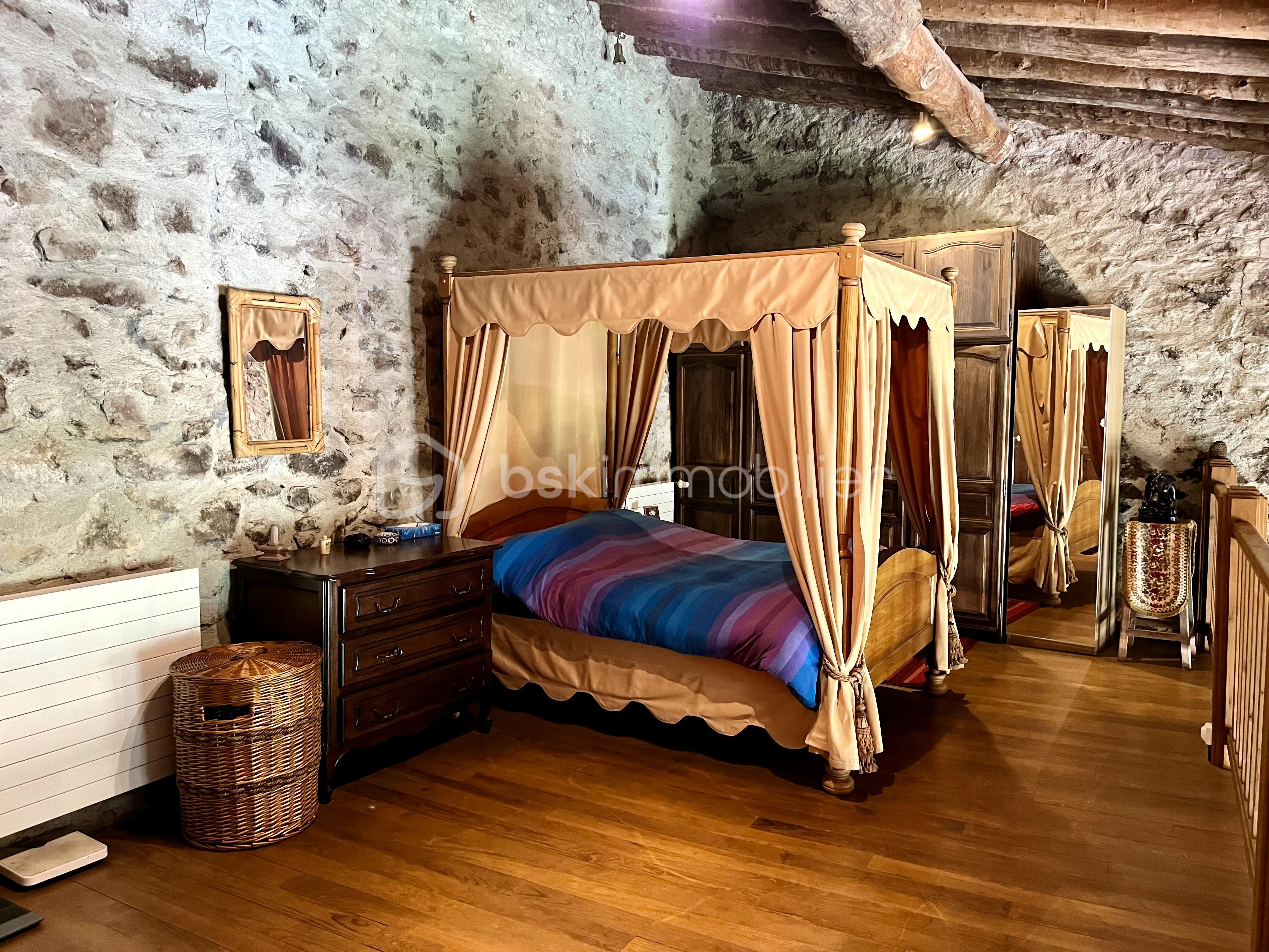 Chateau de 148 m² - image00013.jpeg